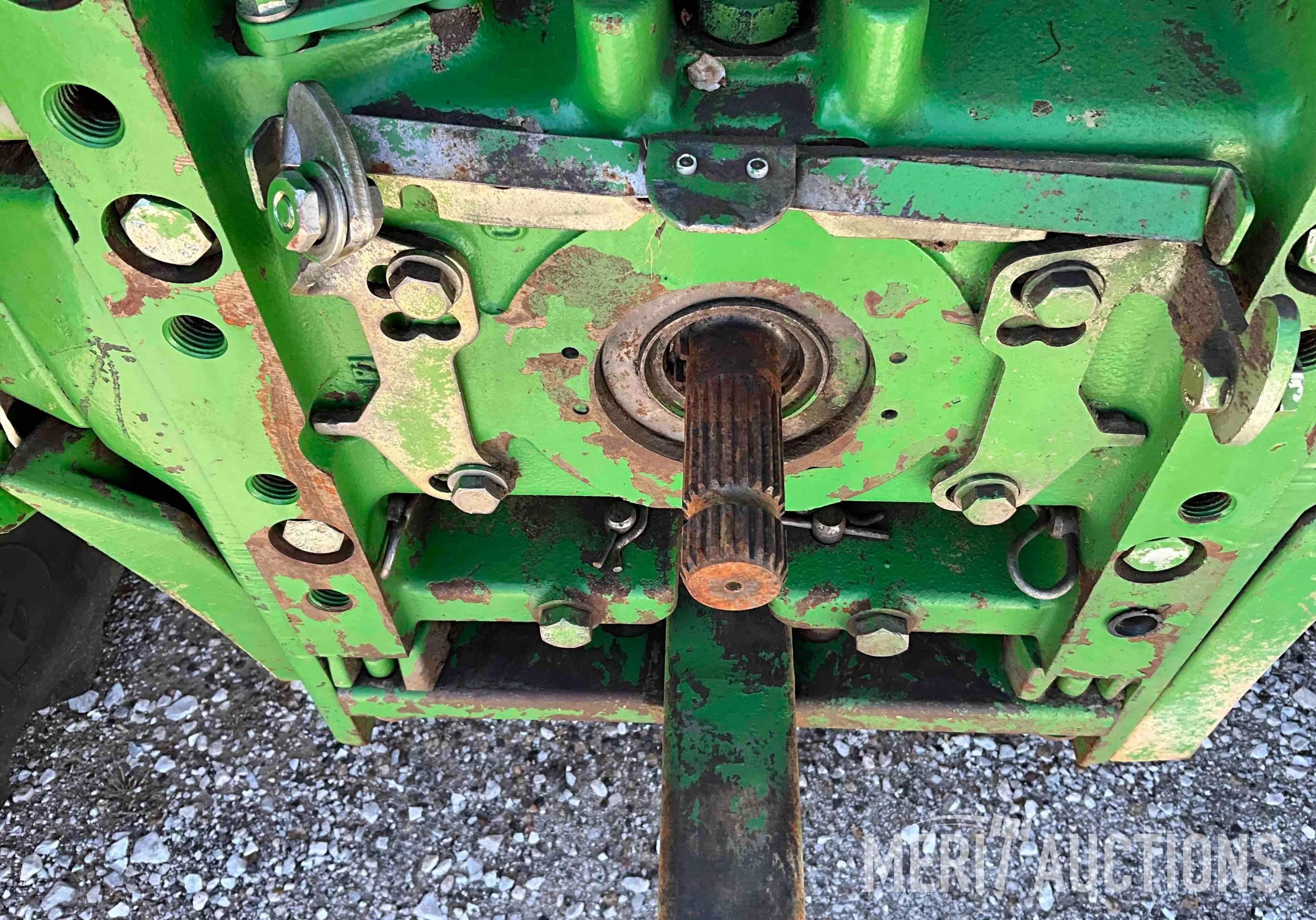 John Deere 7320 MFWD Tractor