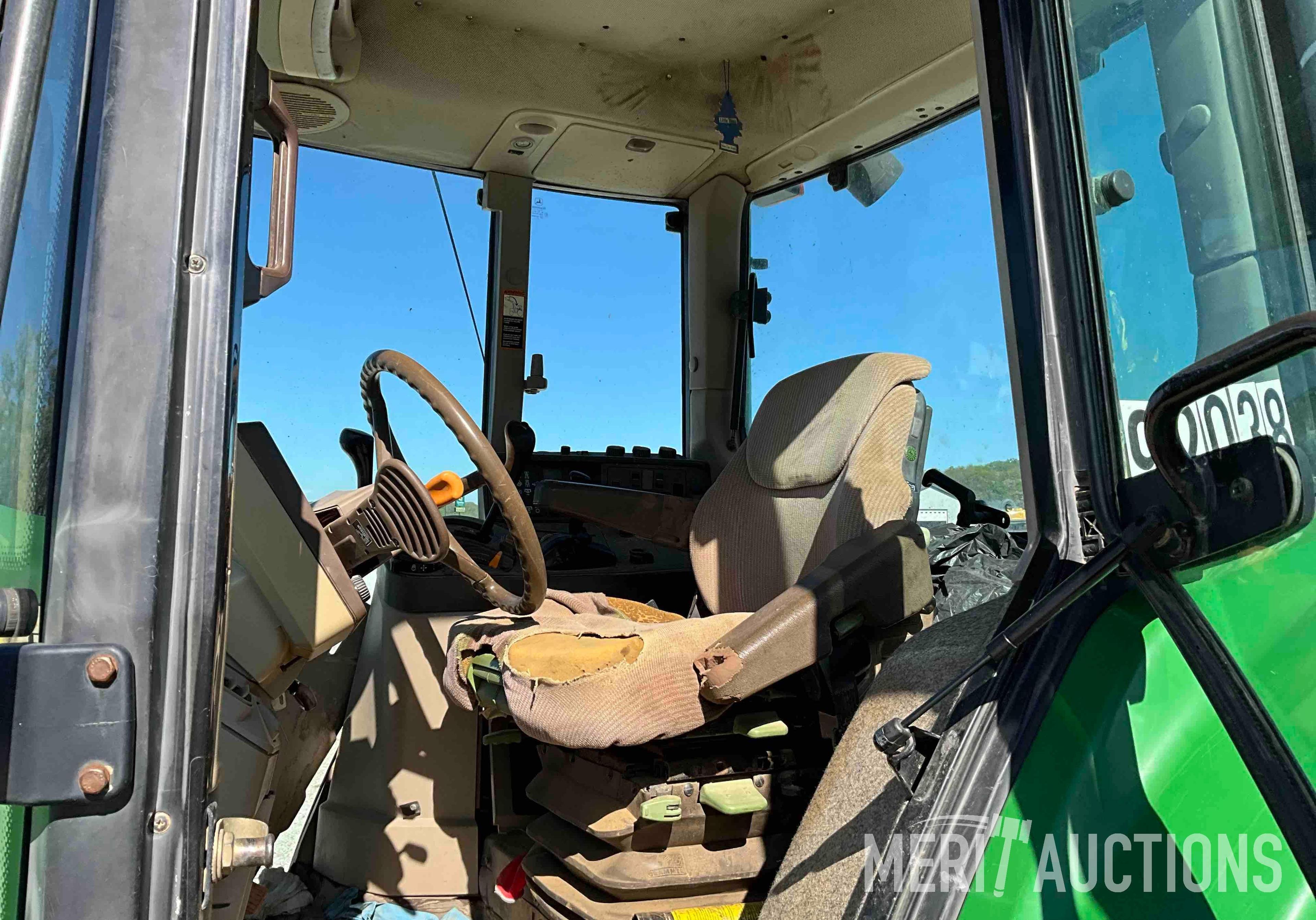 John Deere 7320 MFWD Tractor