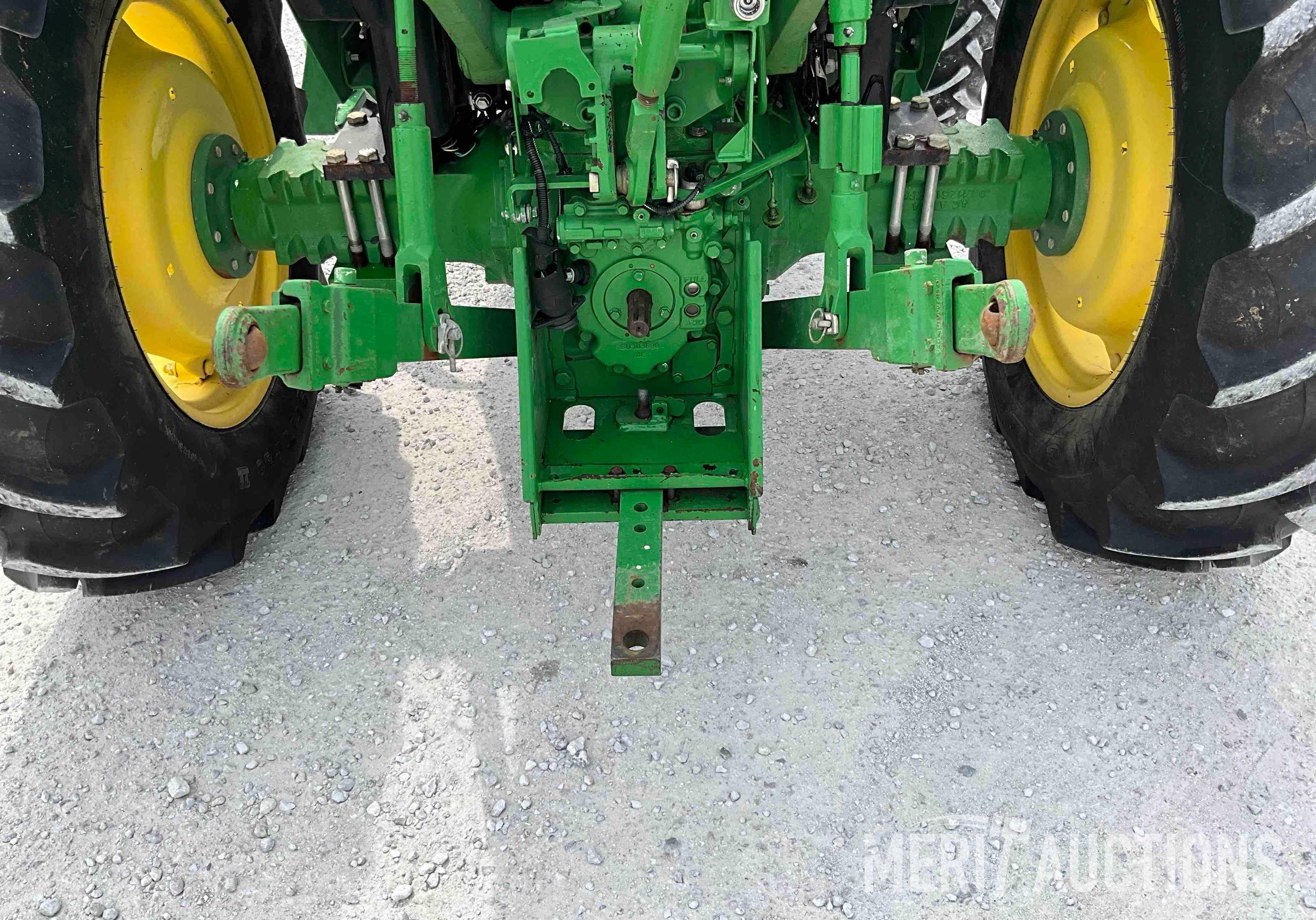 2019 John Deere 5055E Tractor