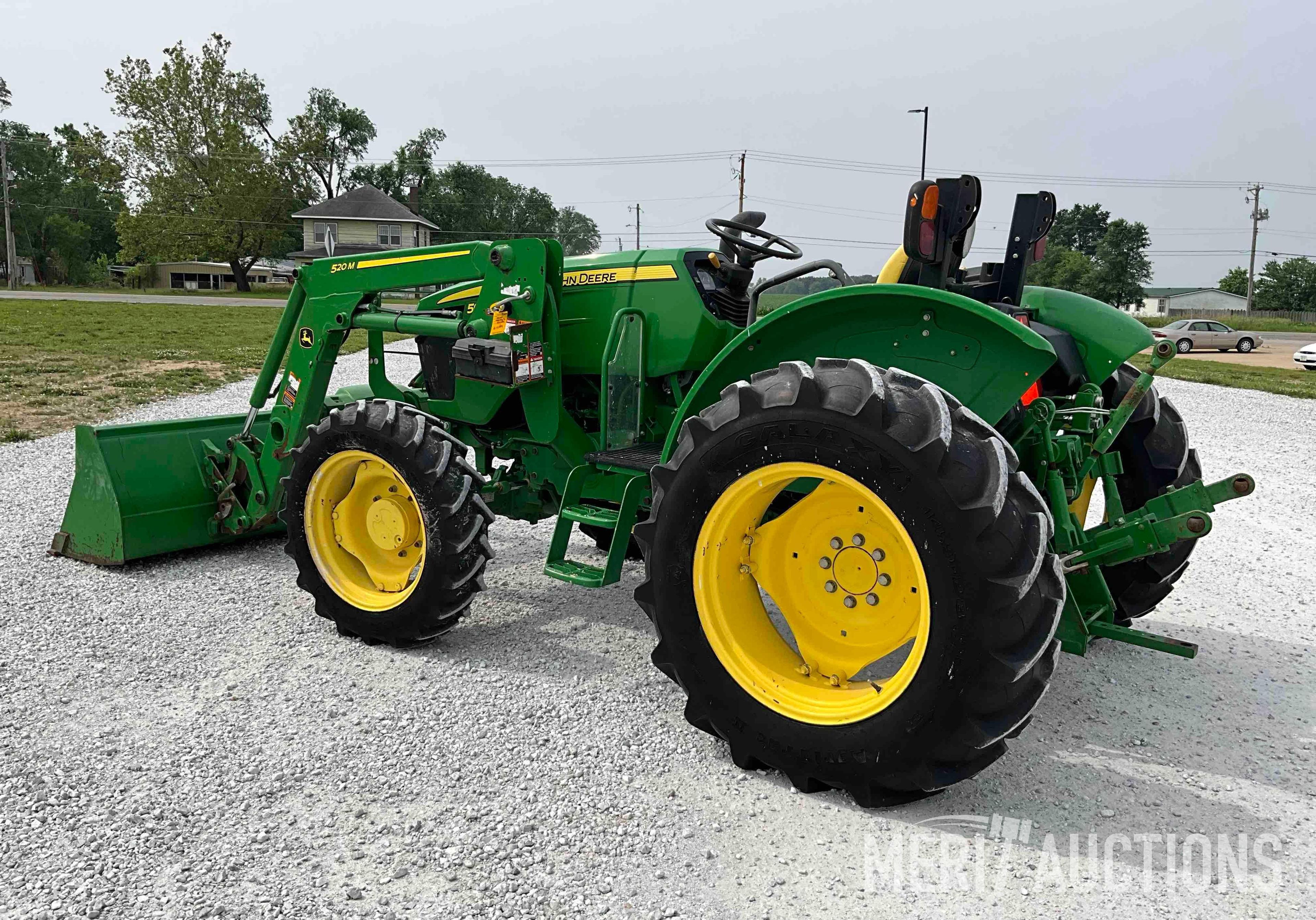 2019 John Deere 5055E Tractor
