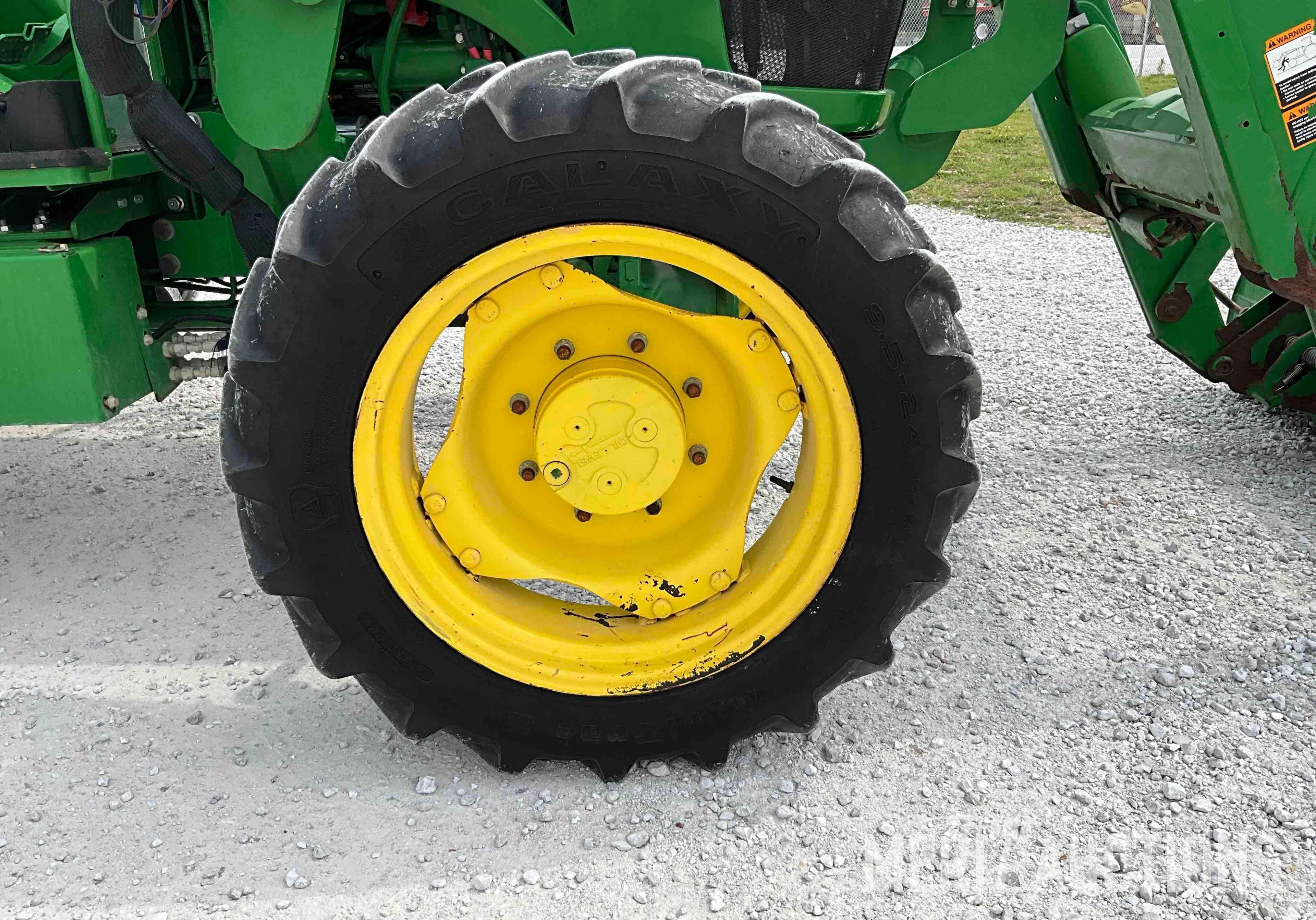 2019 John Deere 5055E Tractor