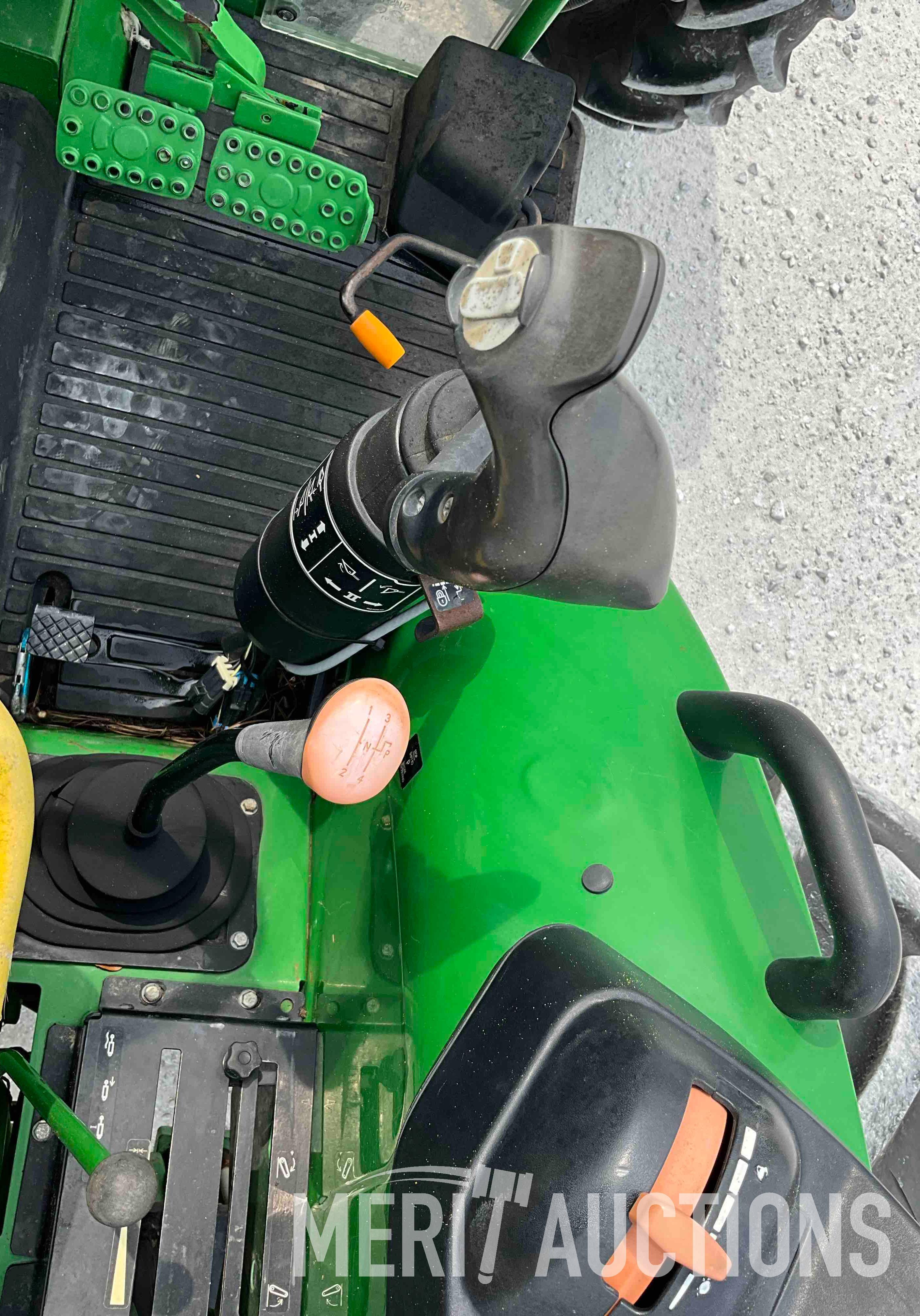 2019 John Deere 5055E Tractor