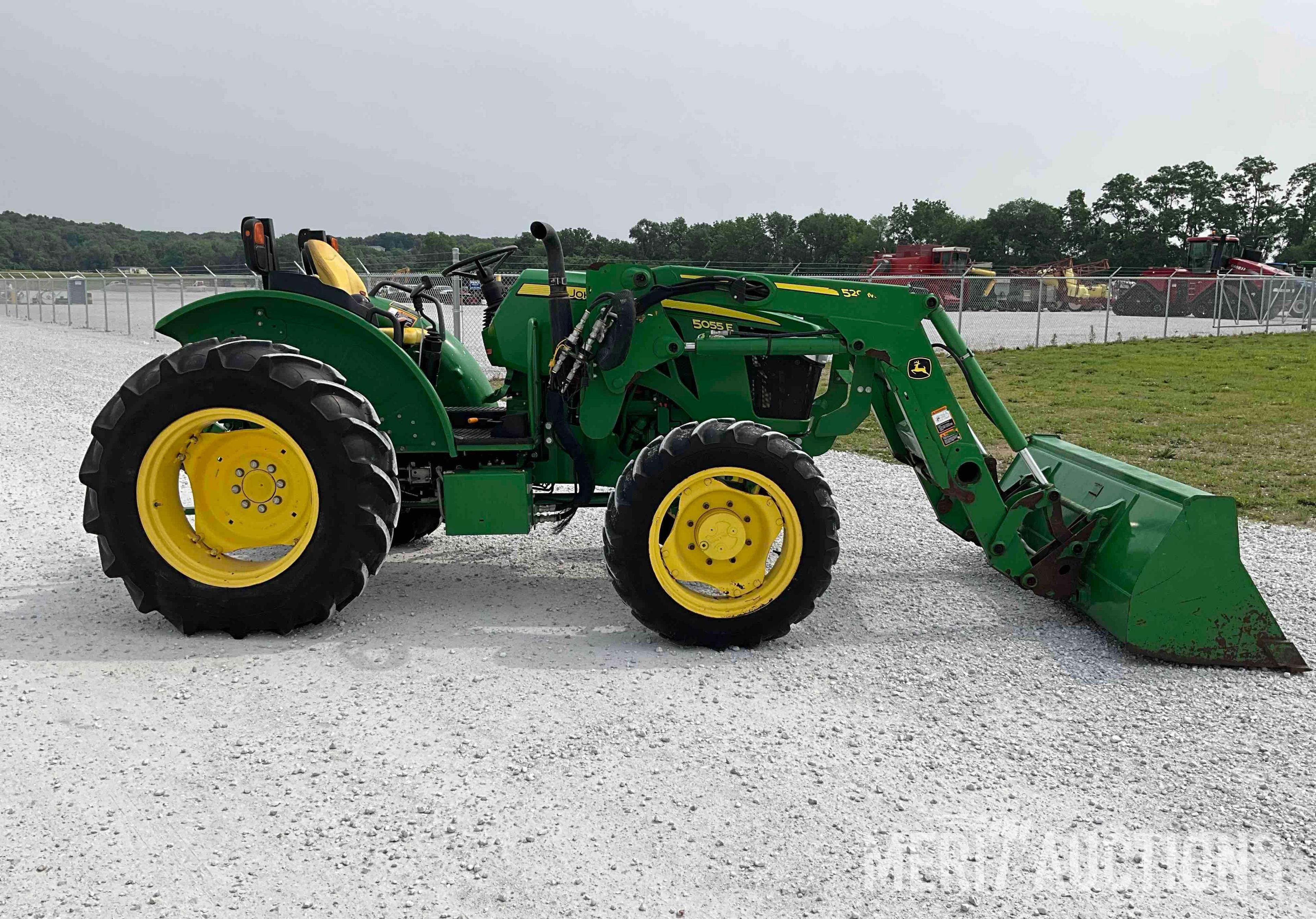 2019 John Deere 5055E Tractor