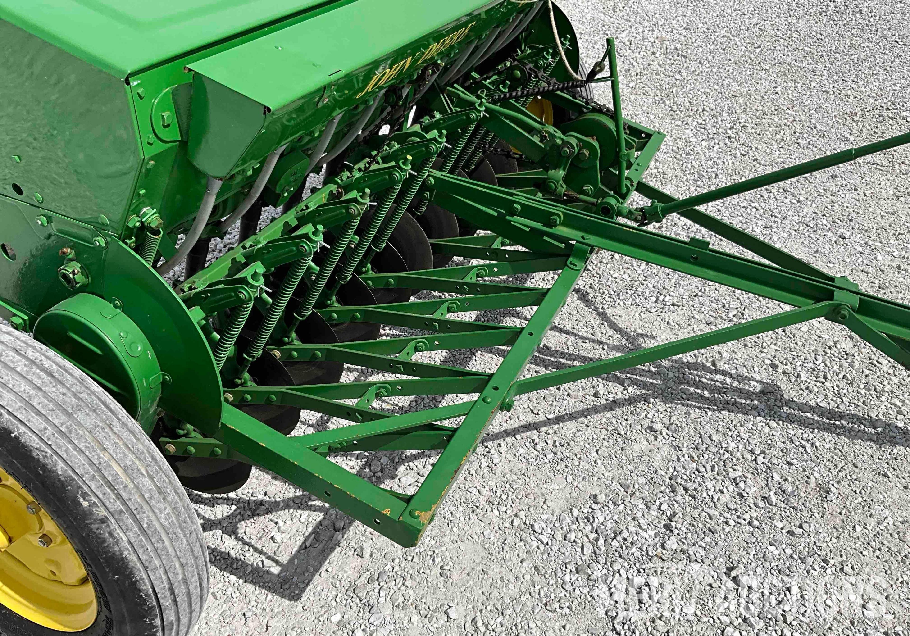 John Deere Van Brunt Model FB 10X7 6ft. drill