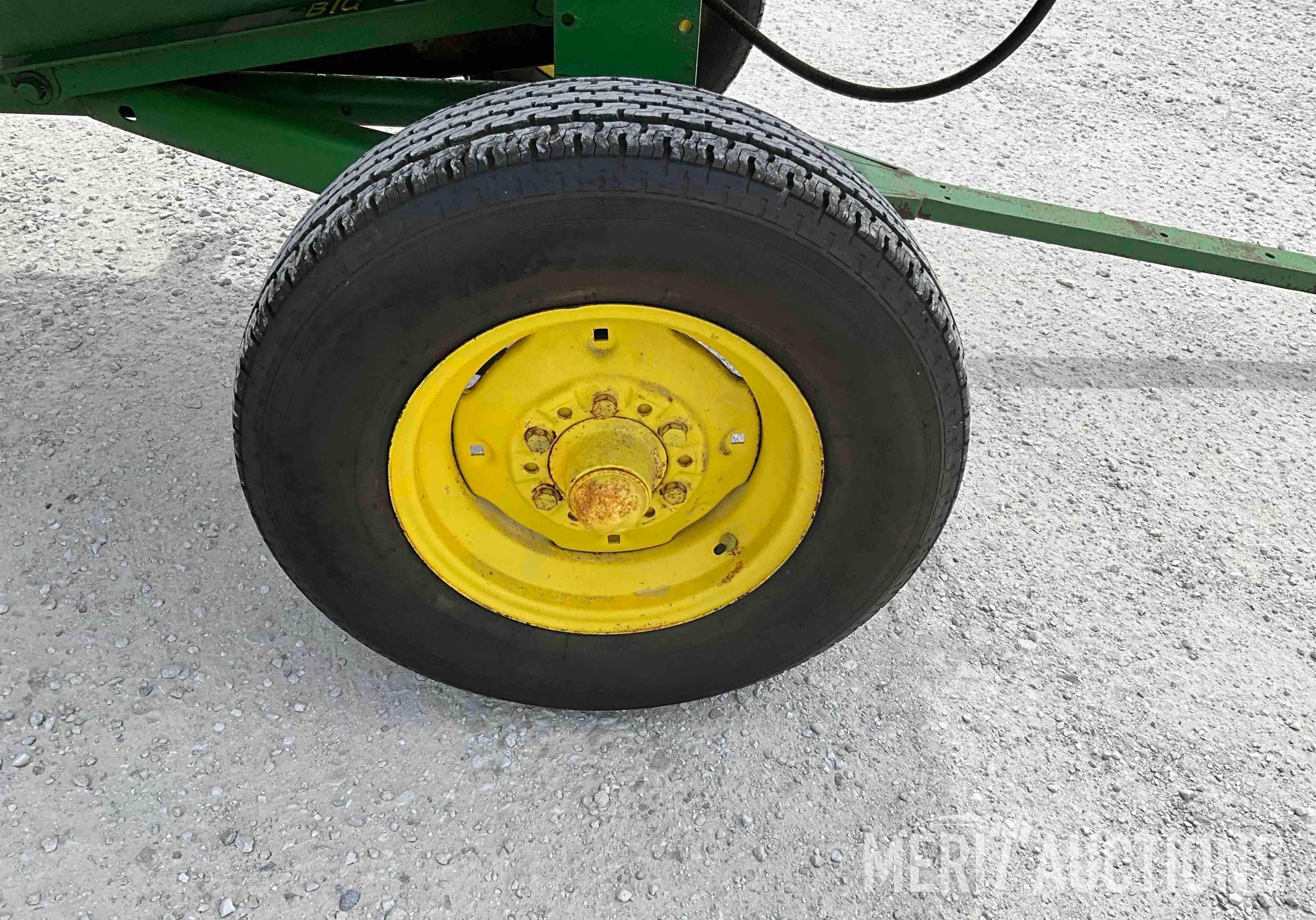 John Deere Big Butch Flair Box Wagon