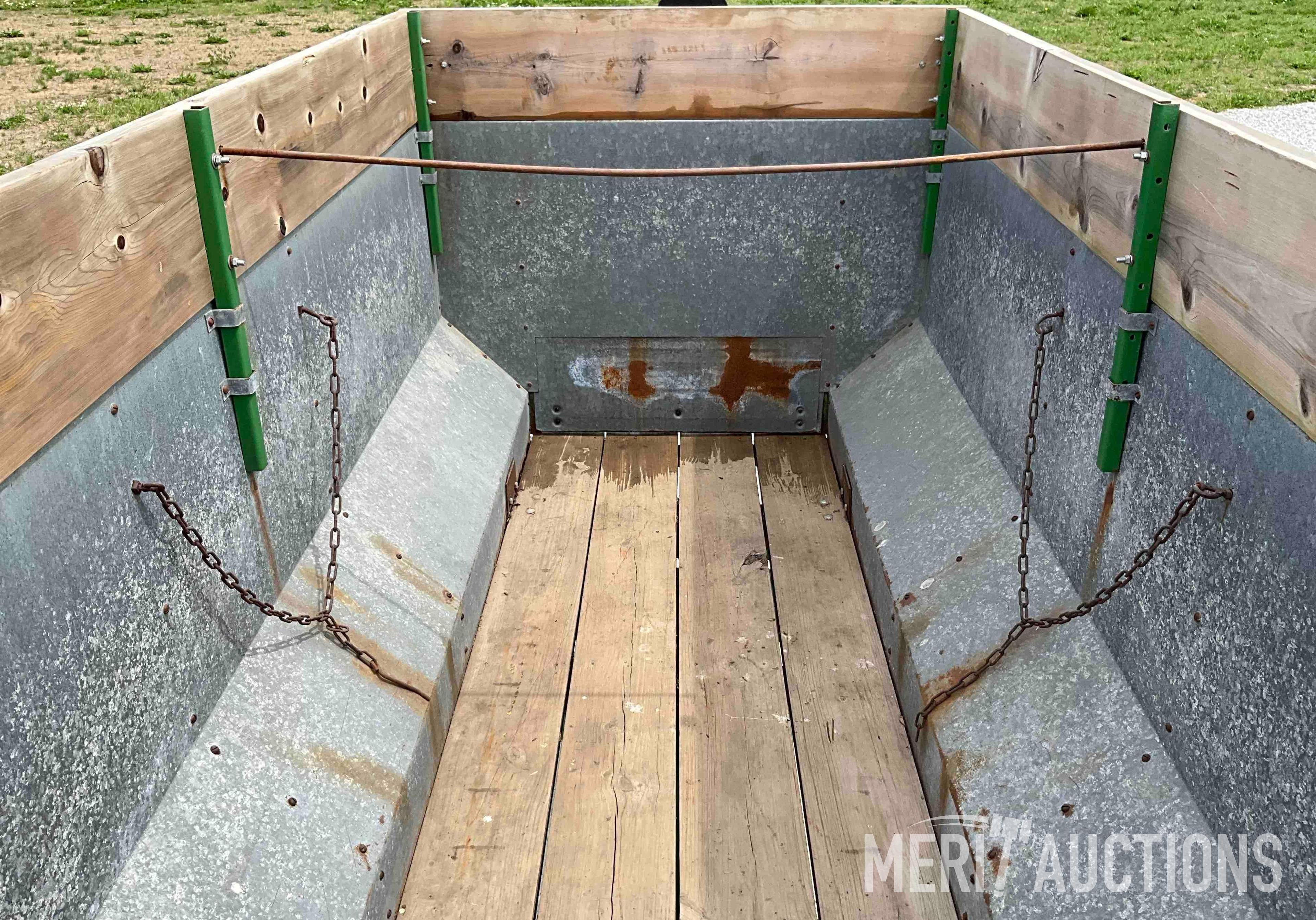 John Deere Big Butch Flair Box Wagon