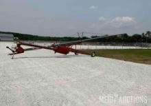 Mayrath 8x62 Swing Away Auger