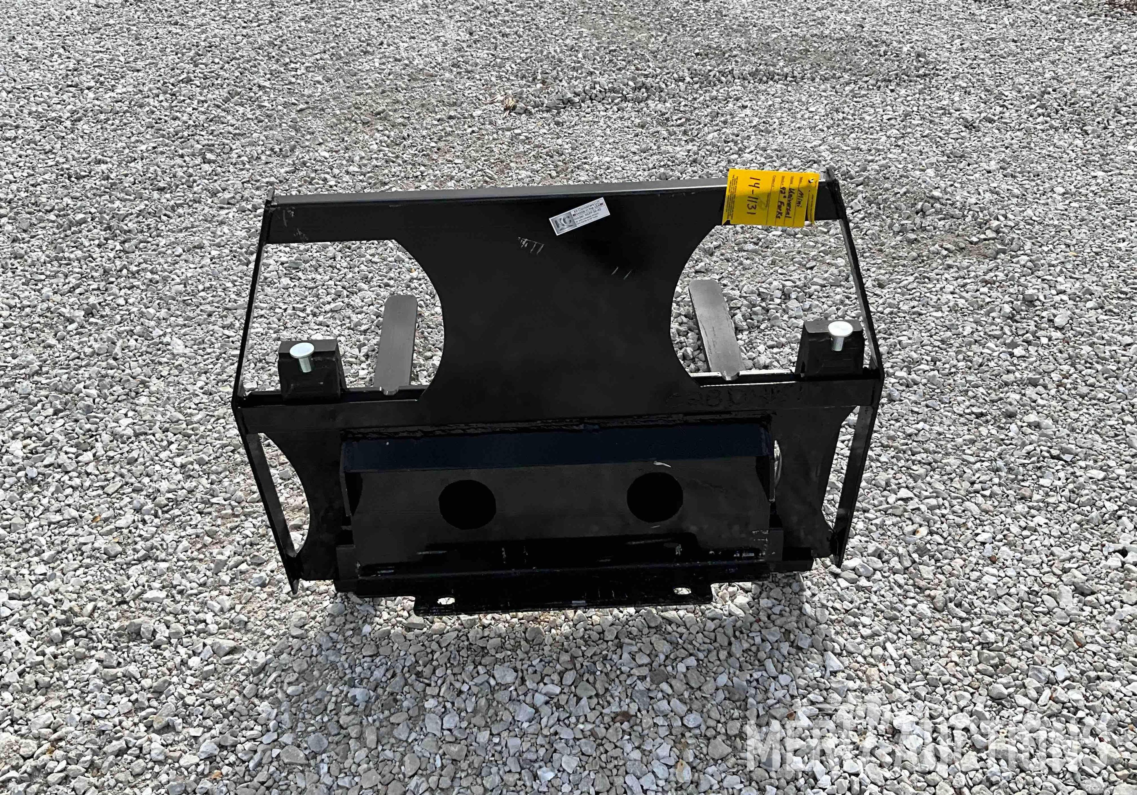 36in. Mini Universal Forks w/42in. Forks
