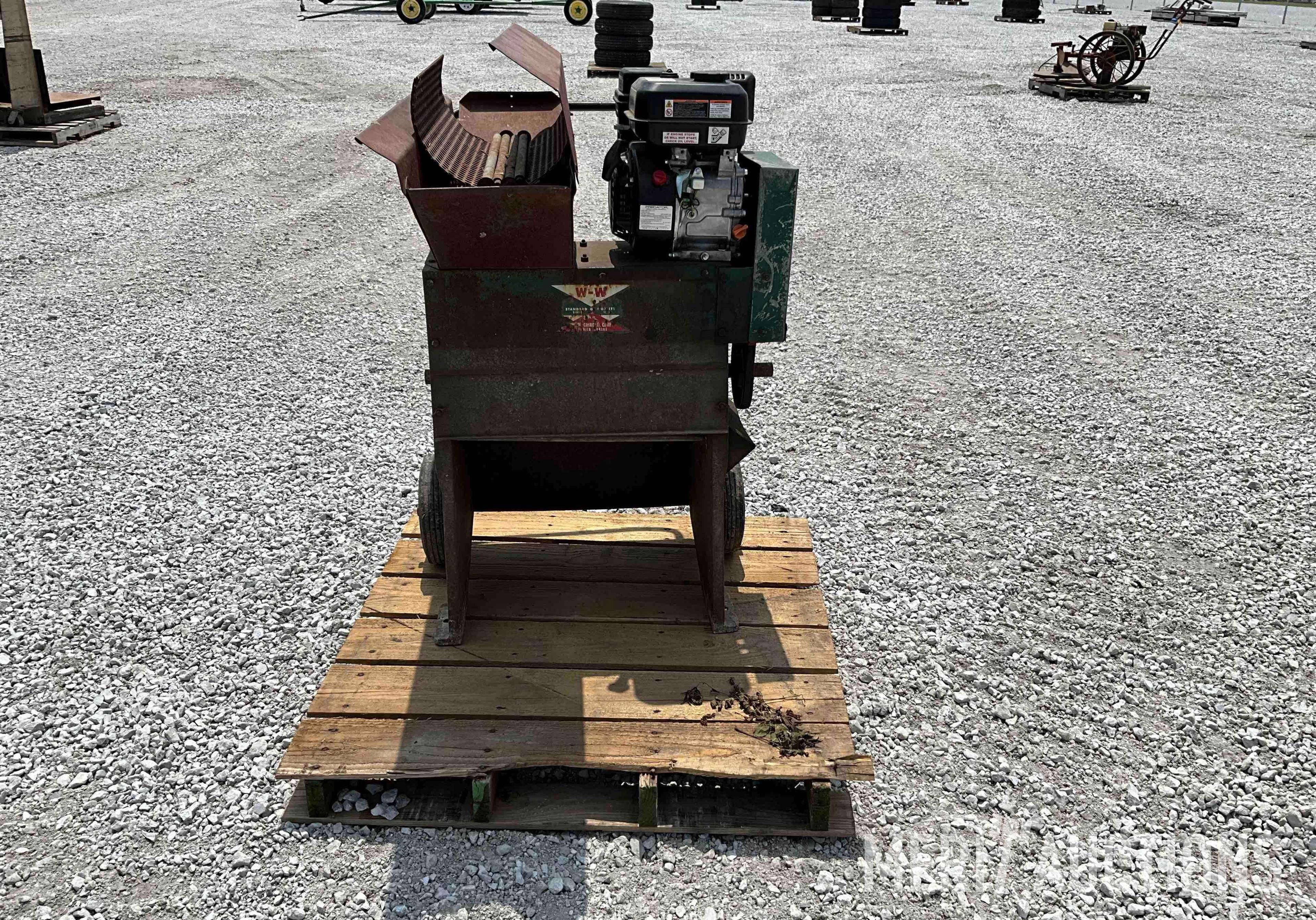 W-W Grinder Corp Corn Grinder