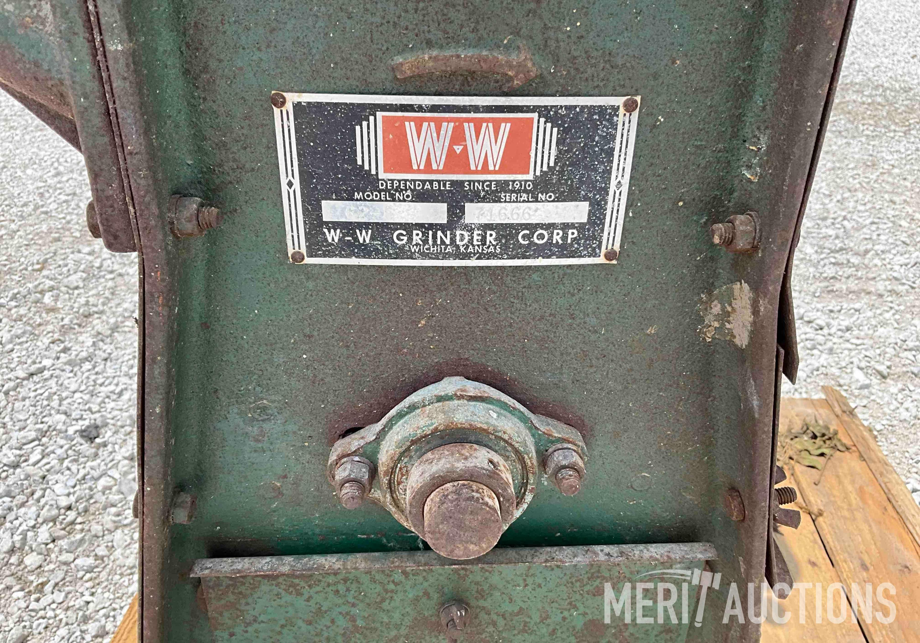 W-W Grinder Corp Corn Grinder