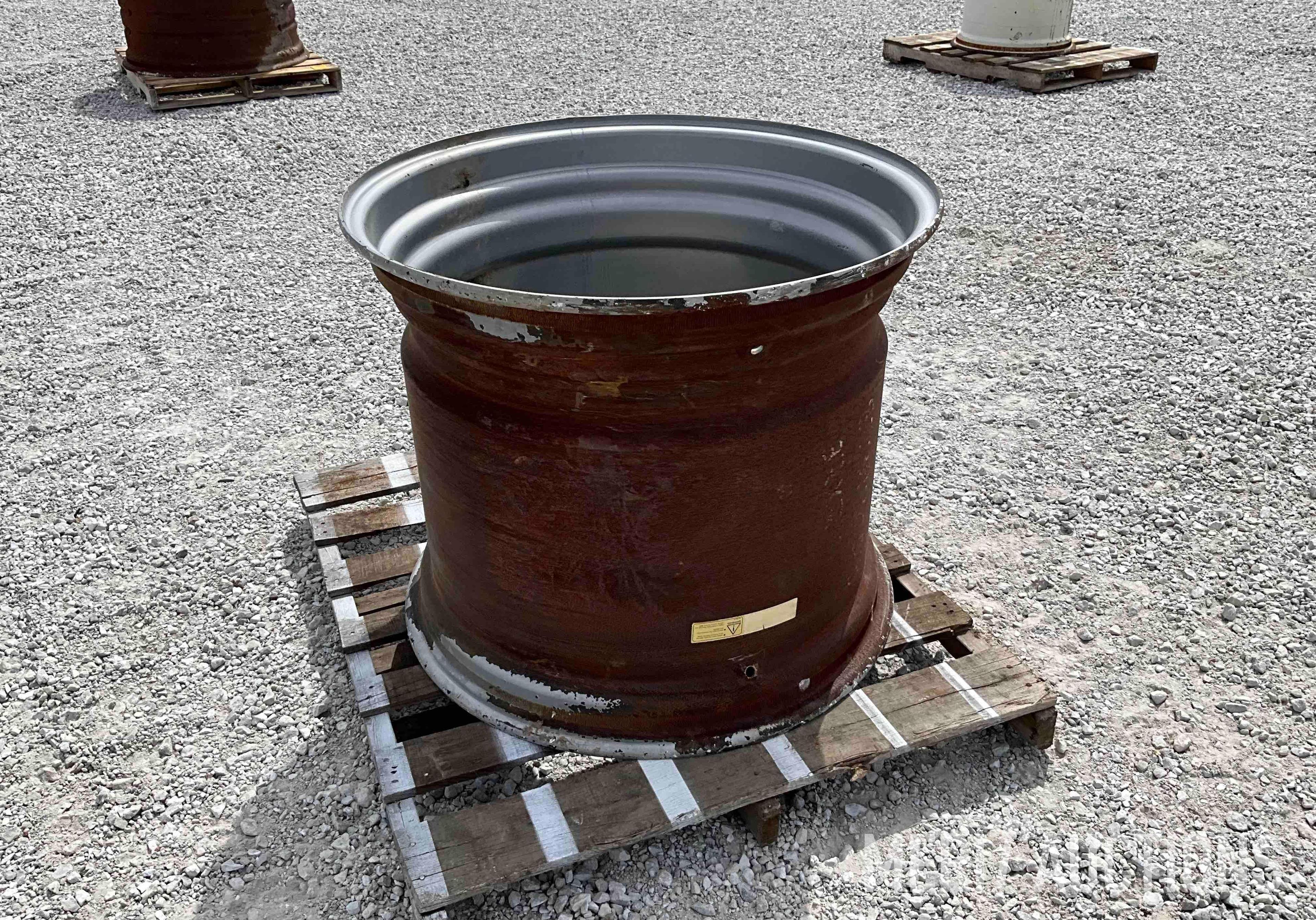 32x27 Rim