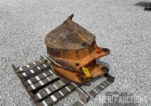 CASE Backhoe Bucket w/Teeth