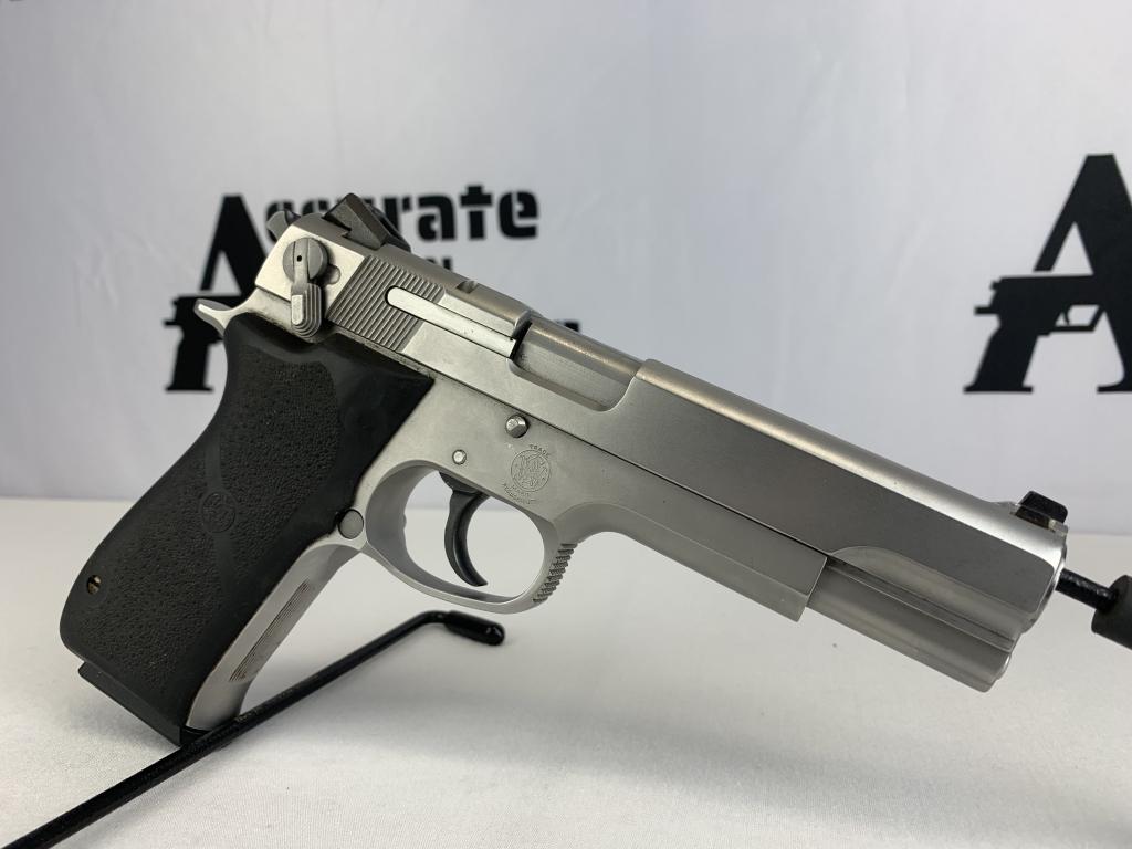 Smith & Wesson 4506-1 45 Auto