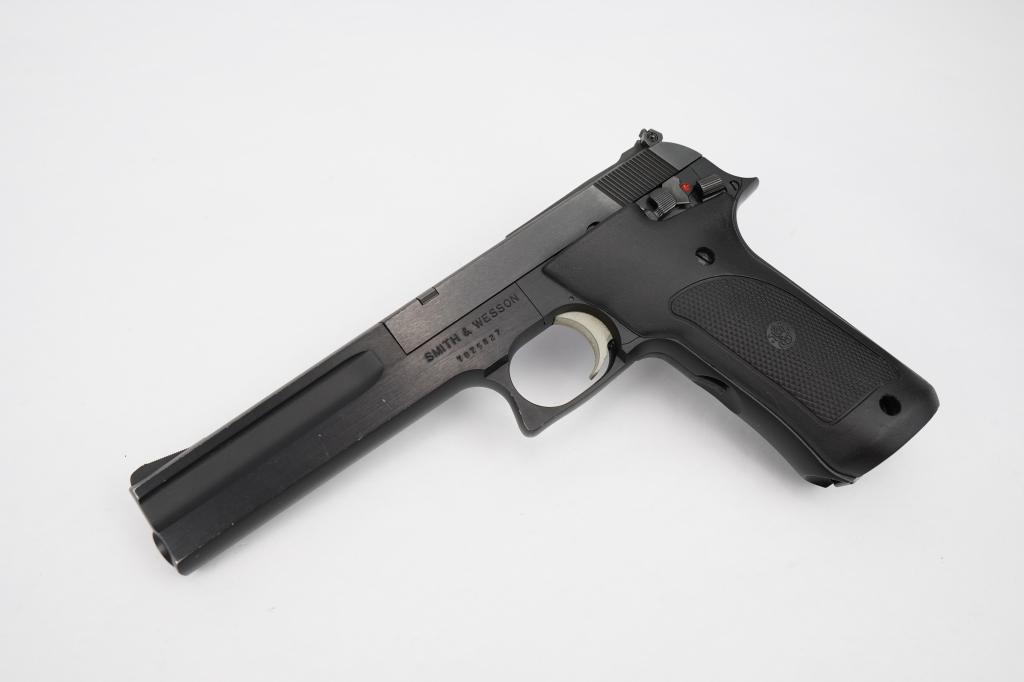 Smith & Wesson 422 .22 LR CTG