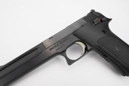 Smith & Wesson 422 .22 LR CTG