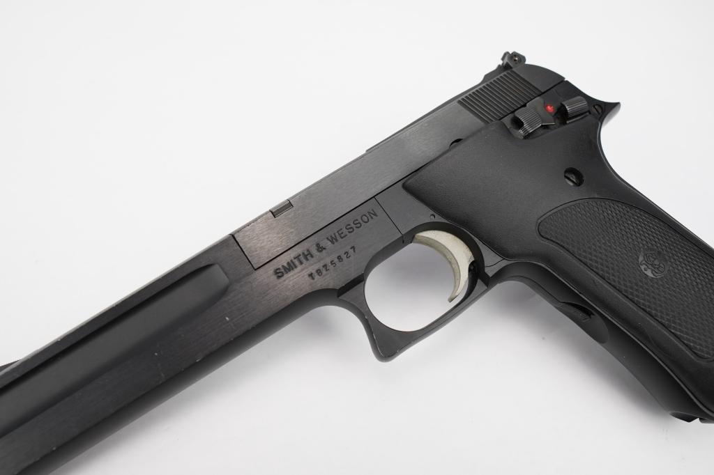 Smith & Wesson 422 .22 LR CTG