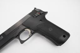 Smith & Wesson 422 .22 LR CTG