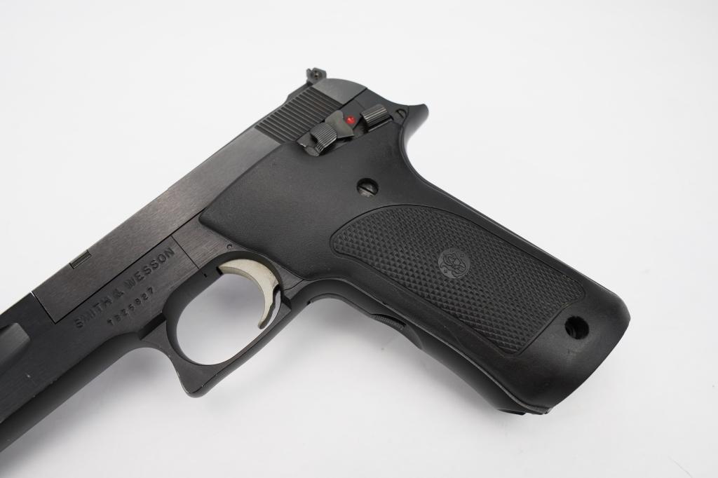 Smith & Wesson 422 .22 LR CTG