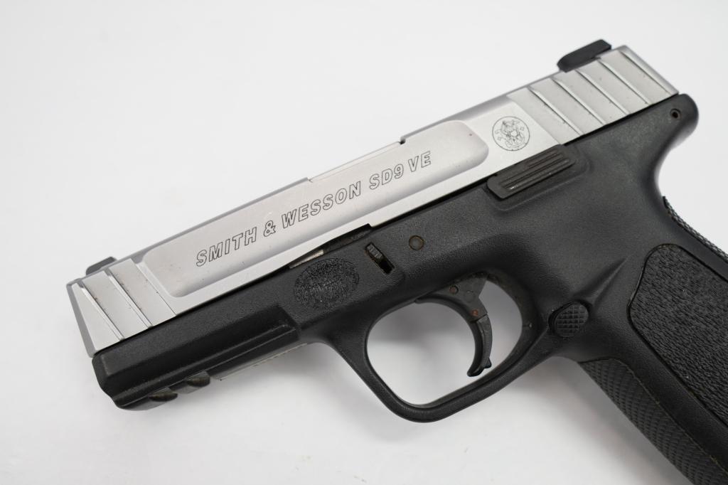 Smith & Wesson SD9VE 9mm