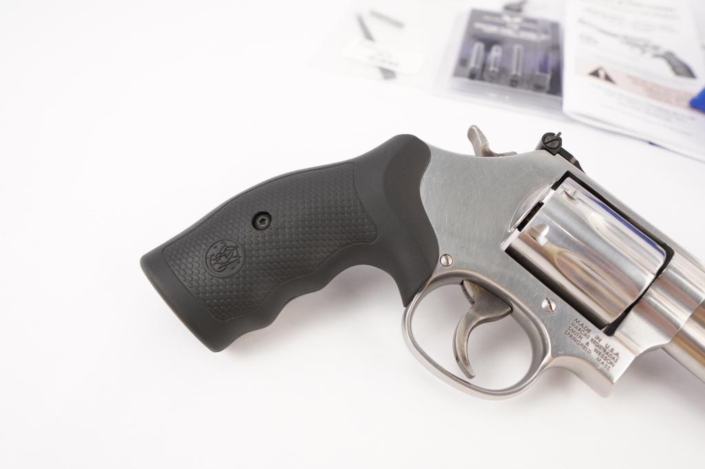 Smith & Wesson 686-6 .357 MAGNUM