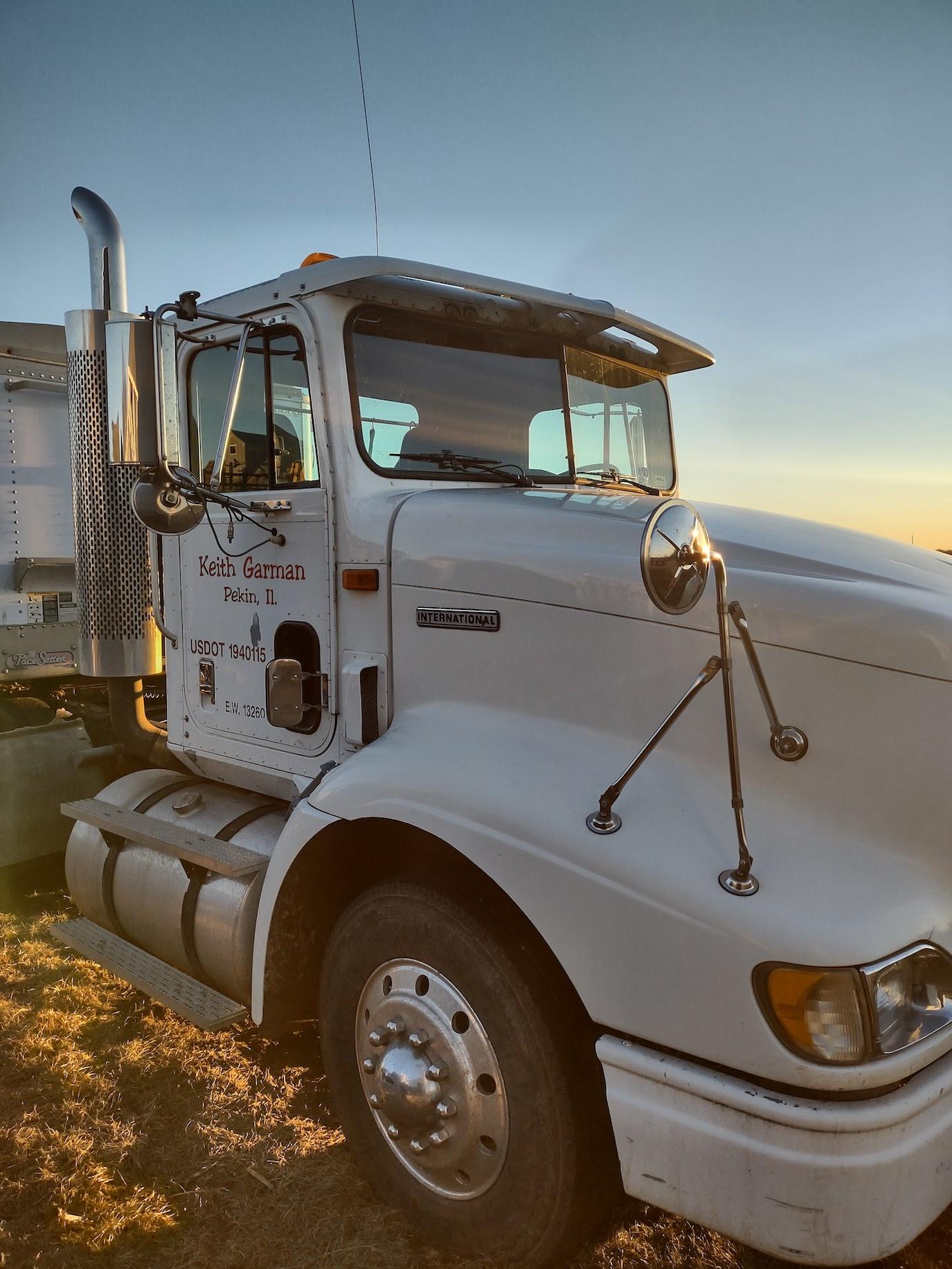 1999 IH Semi