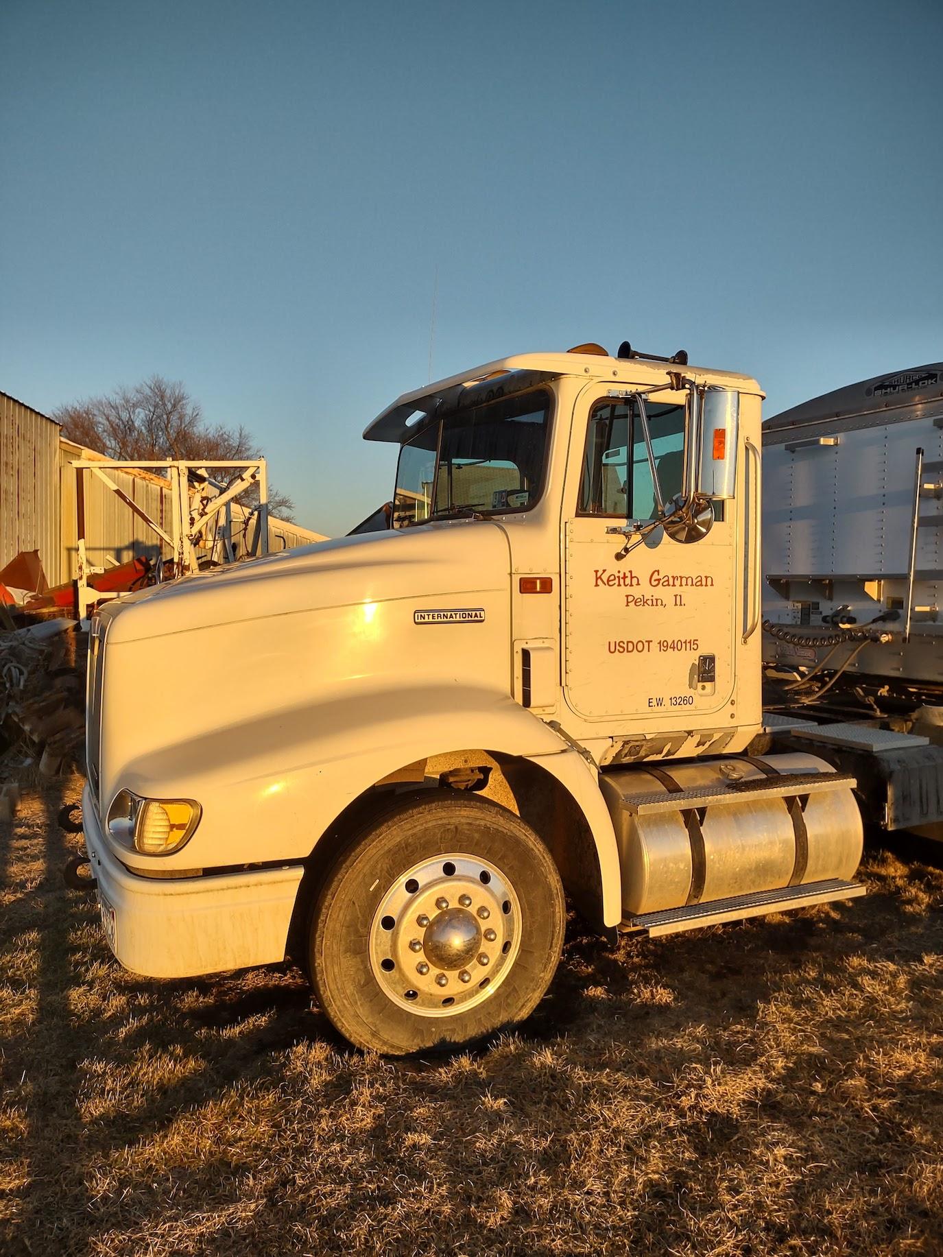 1999 IH Semi