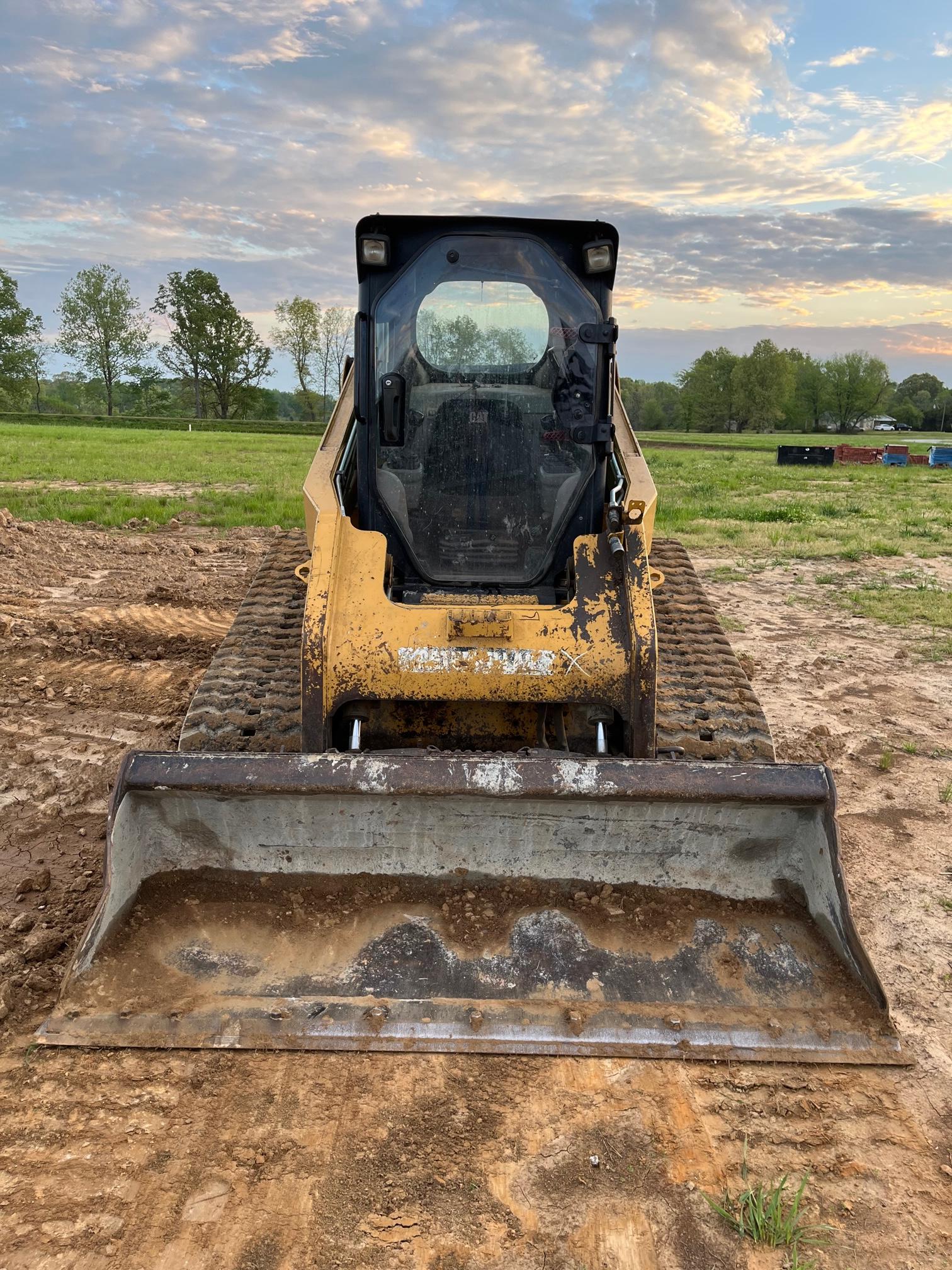 2012 CAT 279C EROPS SKID STEER