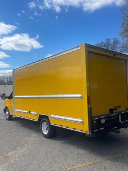 2019 GMC G3500 BOX VAN FLEET MAINTAINED PENSKE VAN VIN 7GZ37TCG6KN008986