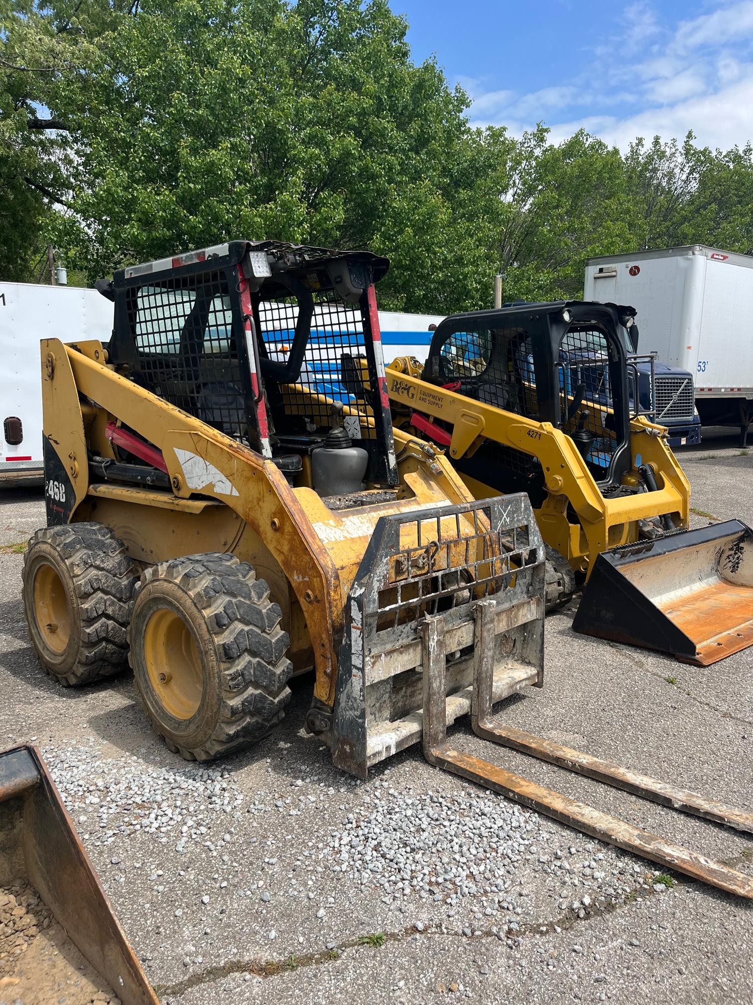 CAT 246B JOYSTICK OPEN ROPS SKID STEER RUNS GOOD HAS A LEAK ON RADIATOR