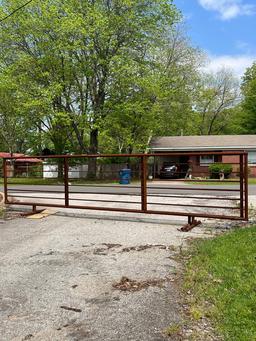 24' STEEL FREE STANDING CATTLE GATES X8