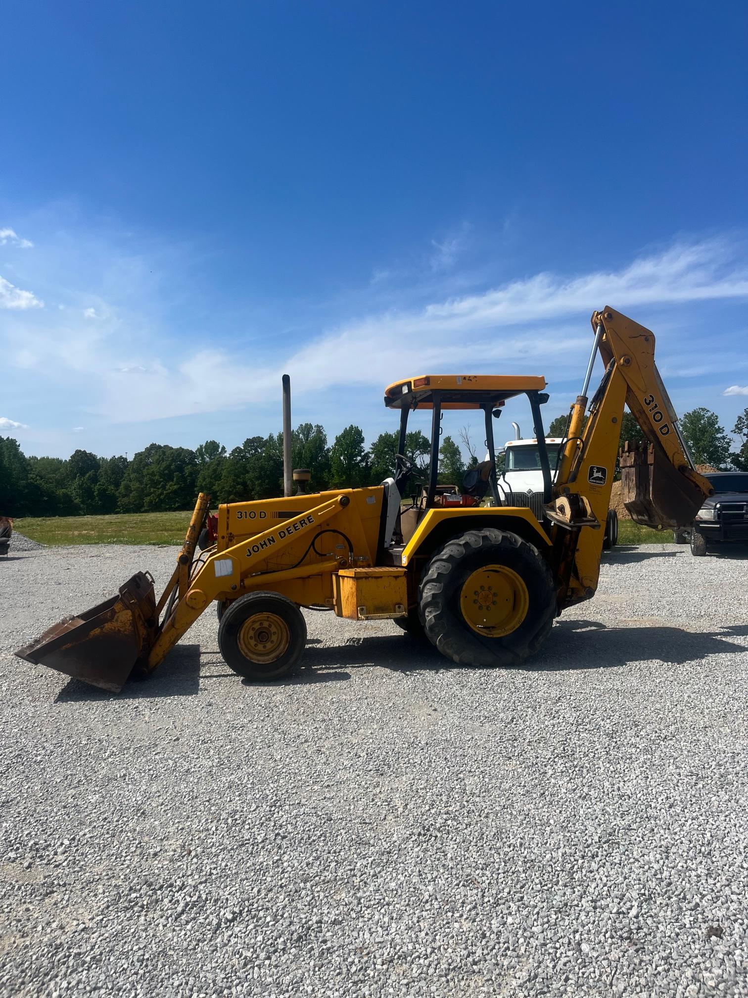 DEERE 310D BACKHOE 2X4