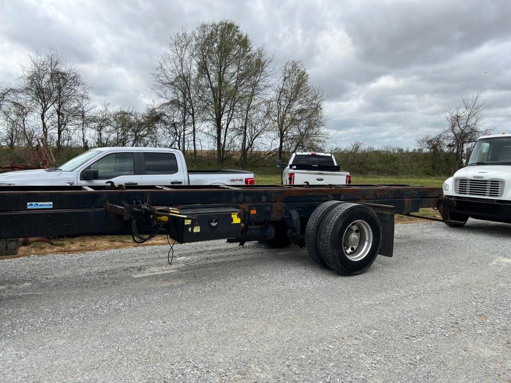 2018 FREIGHTLINER M2 106 CAB CHASSIS