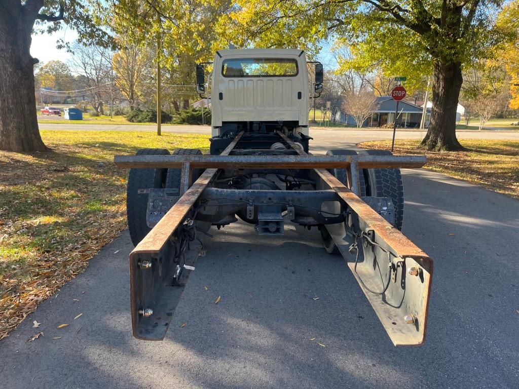 2018 FREIGHTLINER M2 106 CAB CHASSIS