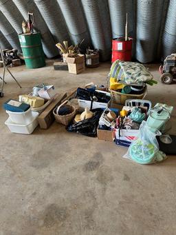 LARGE LOT OF HOUSEHOLD MISC. ITEMS