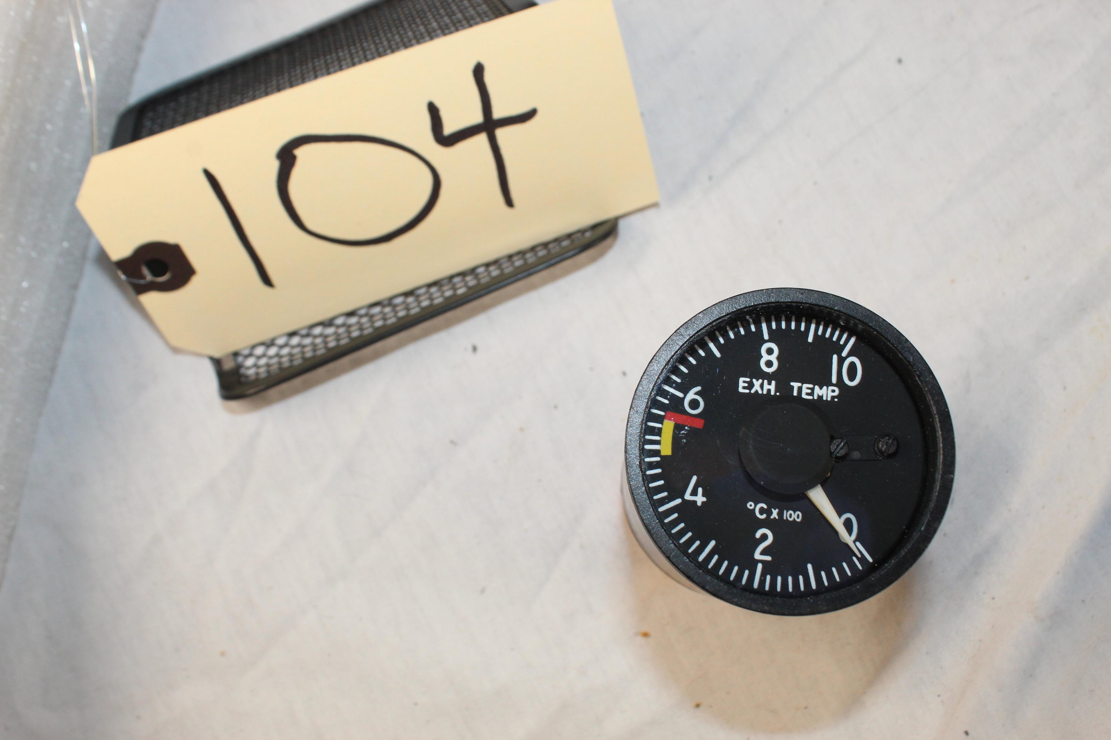 Lewis engineering temperature thermocouple indicator PN 152BCL4P