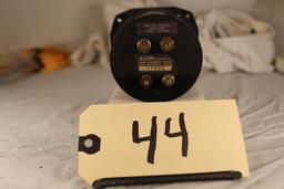 Alcor dual EGT the mixture control indicator