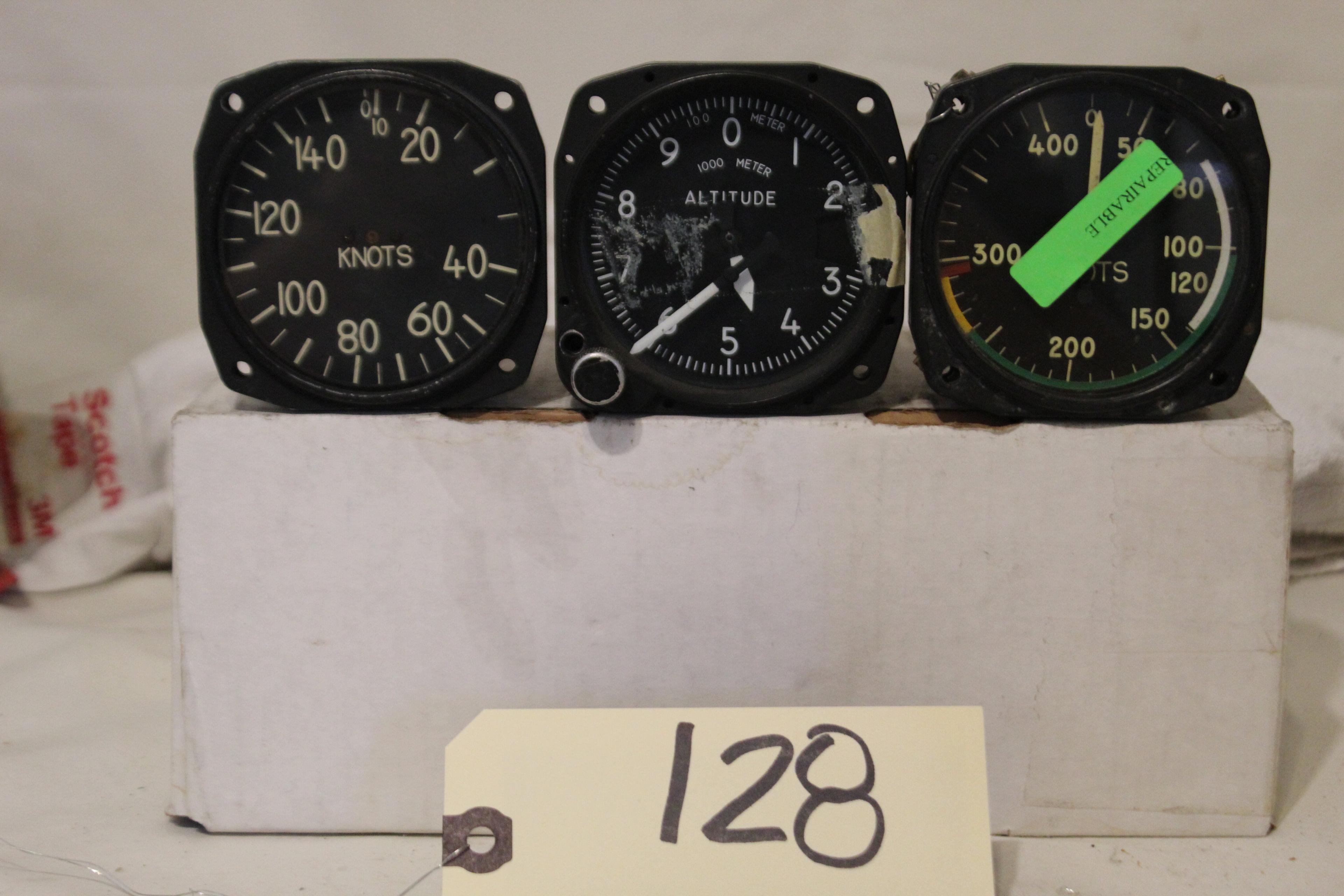 Lot Of 3 Instruments 2 Airspeed Indicators & 1 United Alimeter Pn 5940