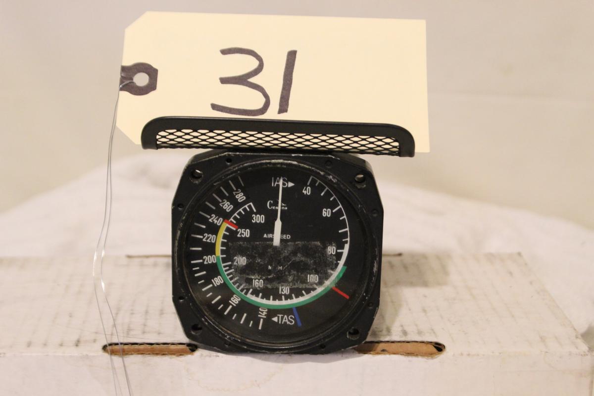 Cessna Airspeed Indicator Pn 0661041-0102