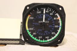 Cessna Airspeed Indicator Model Ea-5173 Pn Ea-5173-0210-ces