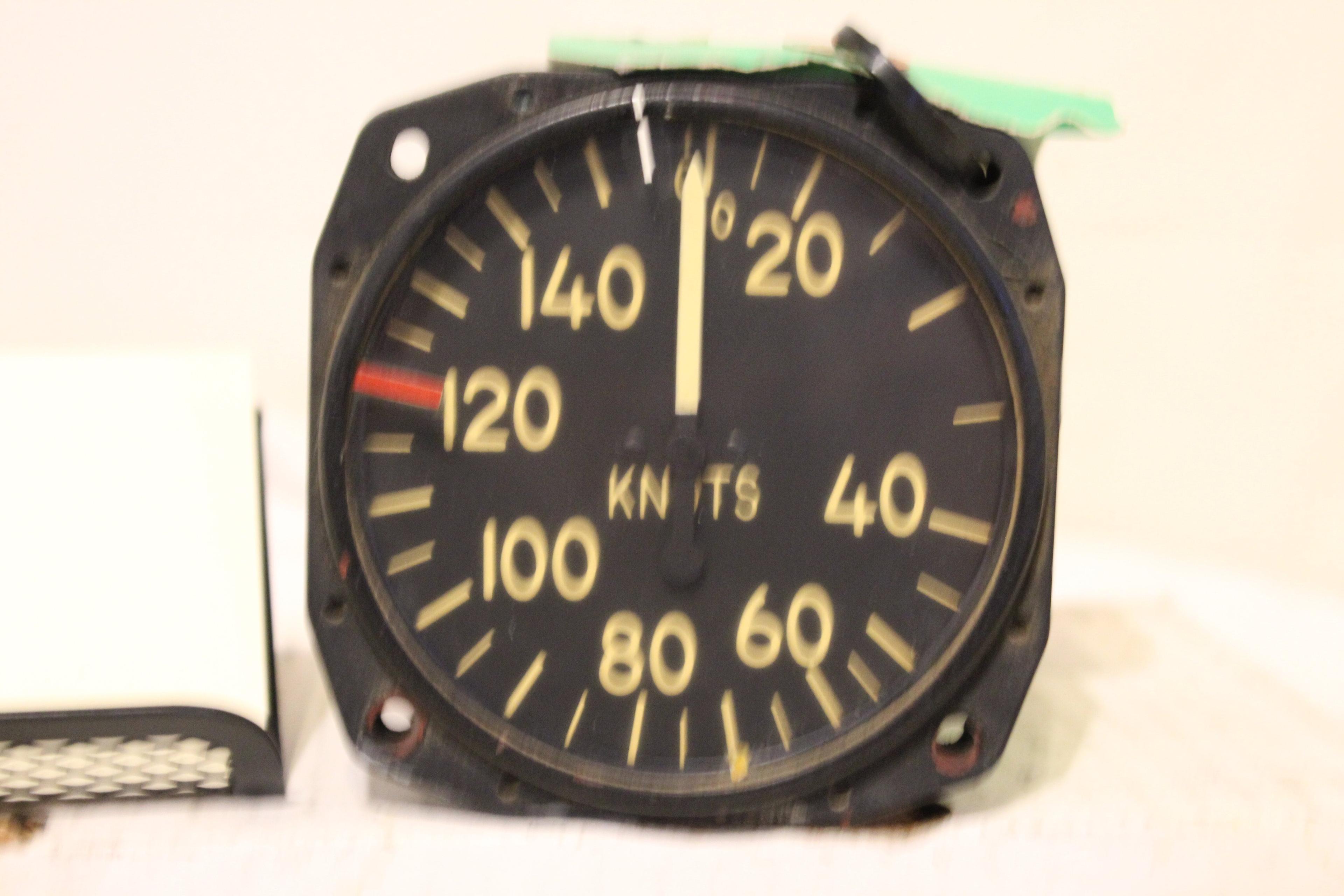 Aerosonic Airspeed Indicator 10-15- Knots Type Ms28045t1 Pn S-15-ka