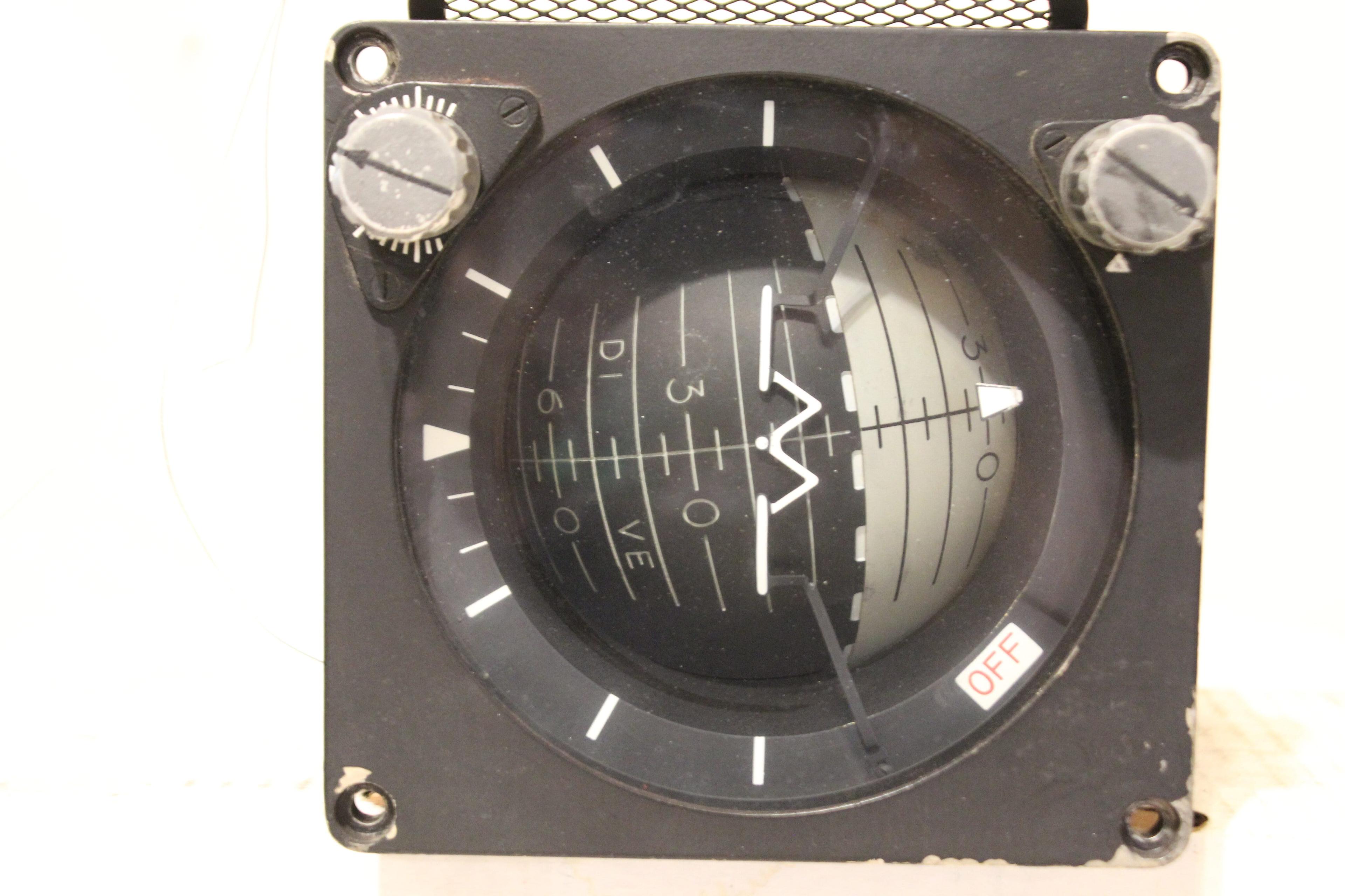 Astronautics Remote Attitude Indicator Ind-a5-uh-i Pn 102550