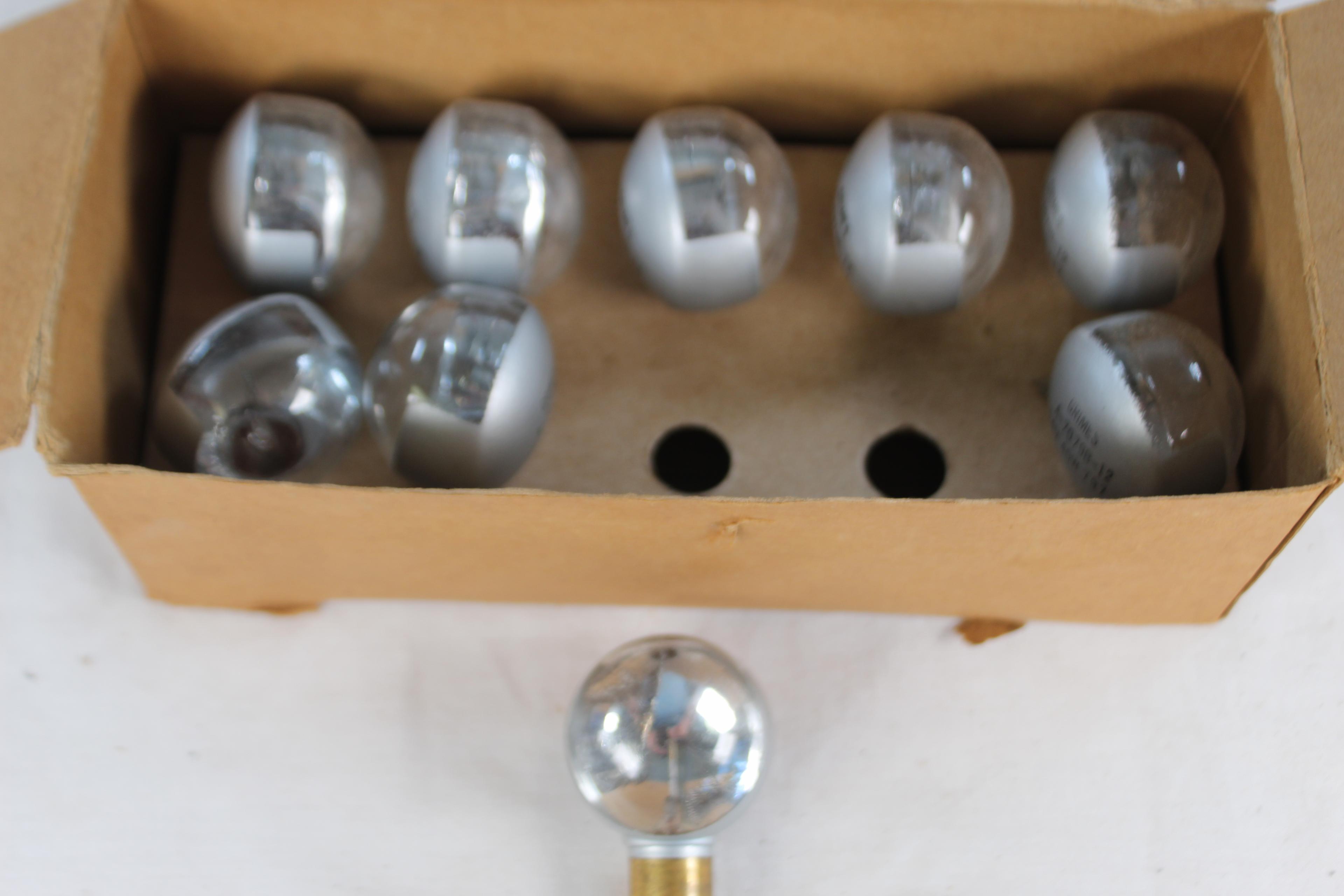 LOT OF 9 GRIMES REFLECTOR BULBS P/N A-7079B-12