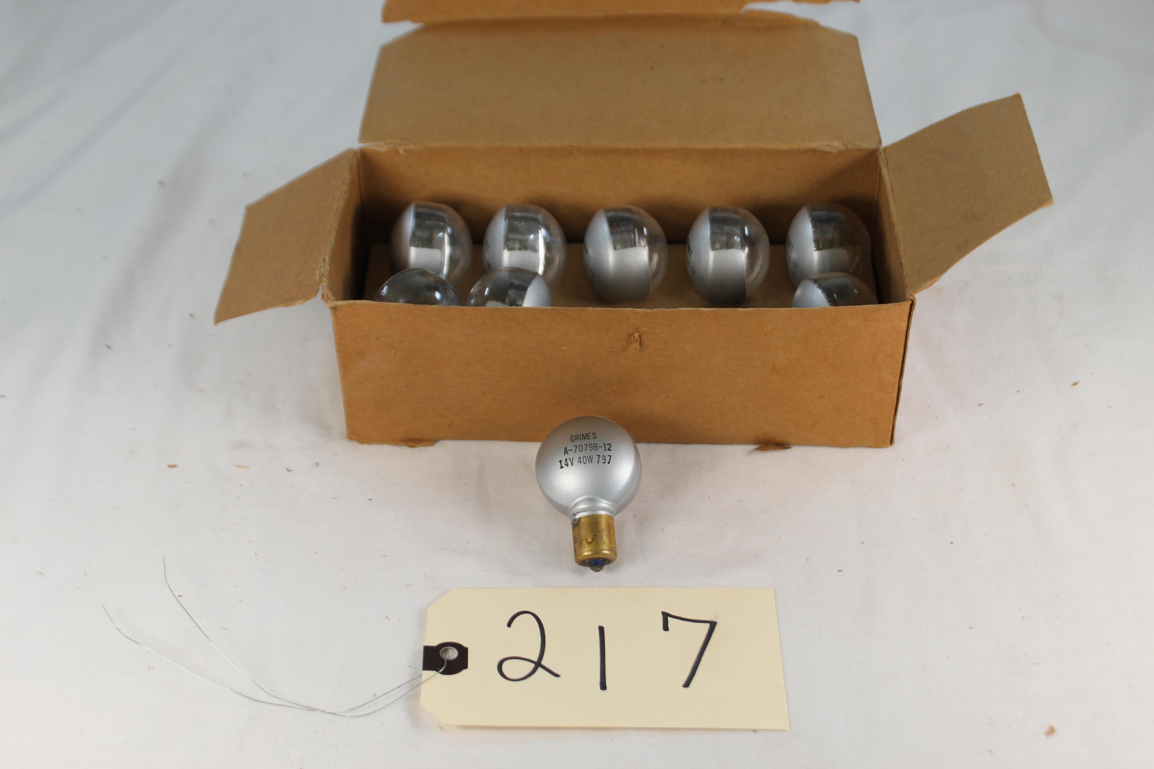 LOT OF 9 GRIMES REFLECTOR BULBS P/N A-7079B-12