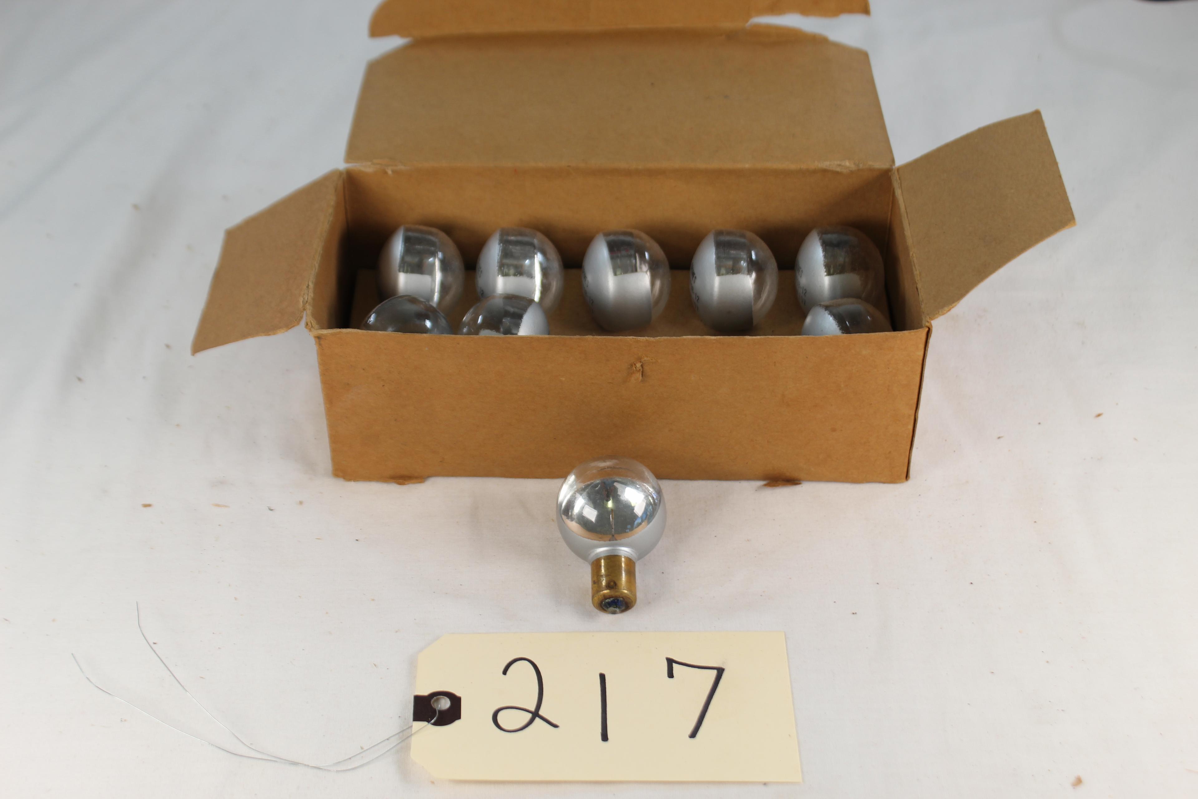 LOT OF 9 GRIMES REFLECTOR BULBS P/N A-7079B-12