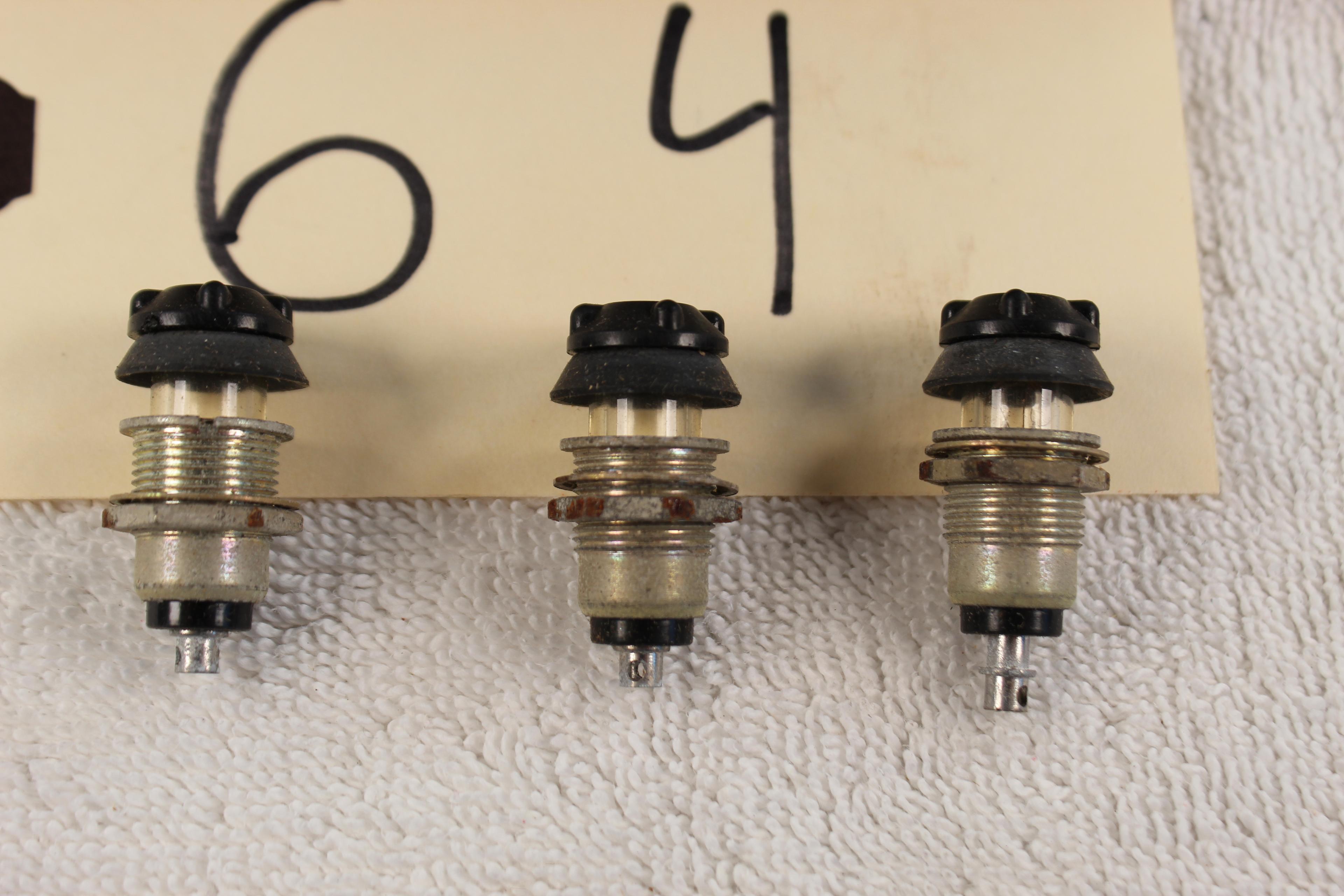 LOT OF 39 DIALCO SUB-MINIATURE PILOT LIGHTS P/N P20