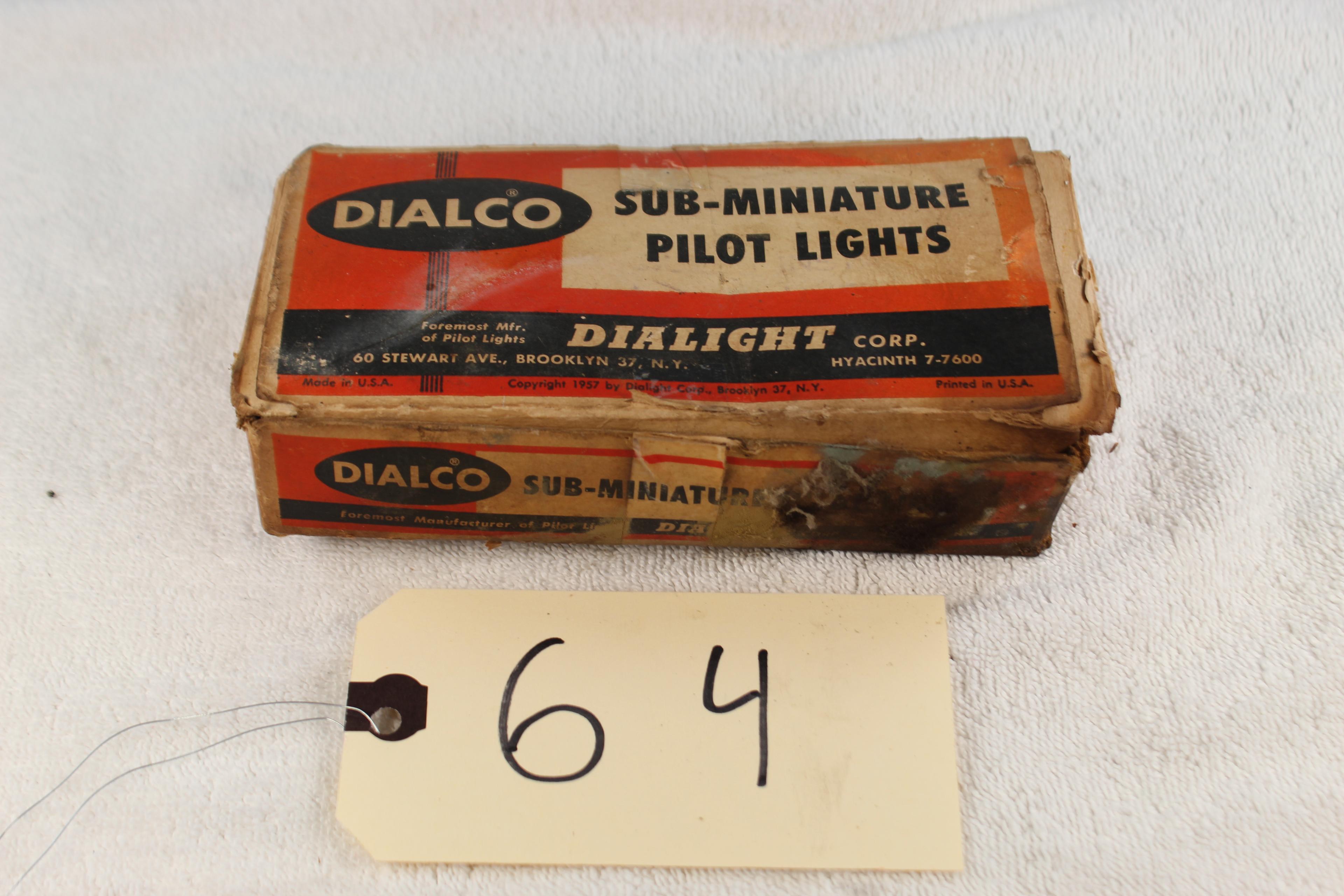 LOT OF 39 DIALCO SUB-MINIATURE PILOT LIGHTS P/N P20