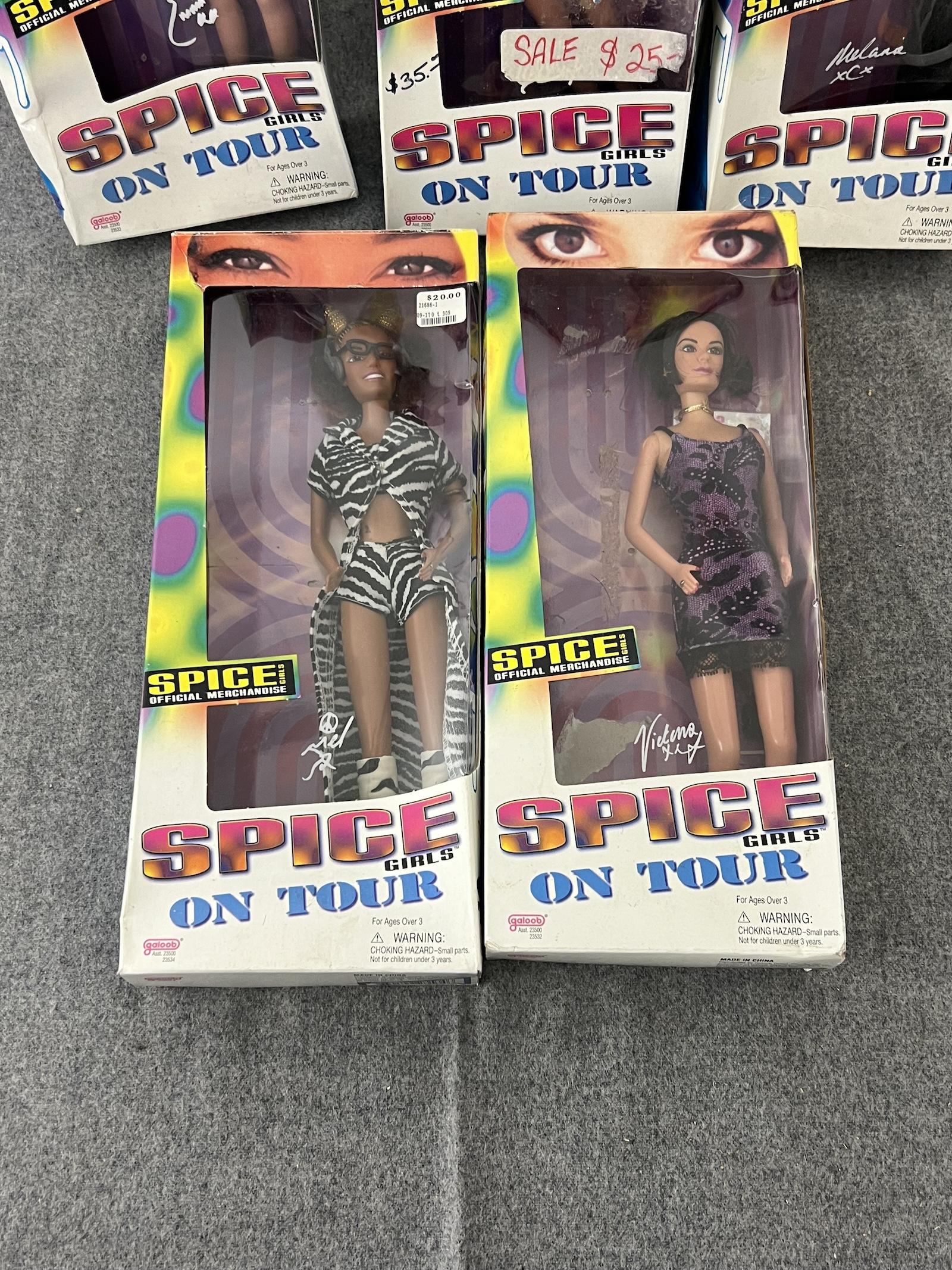 SPICE GIRLS ON TOUR ACTION FIGURE DOLL COLLECTION