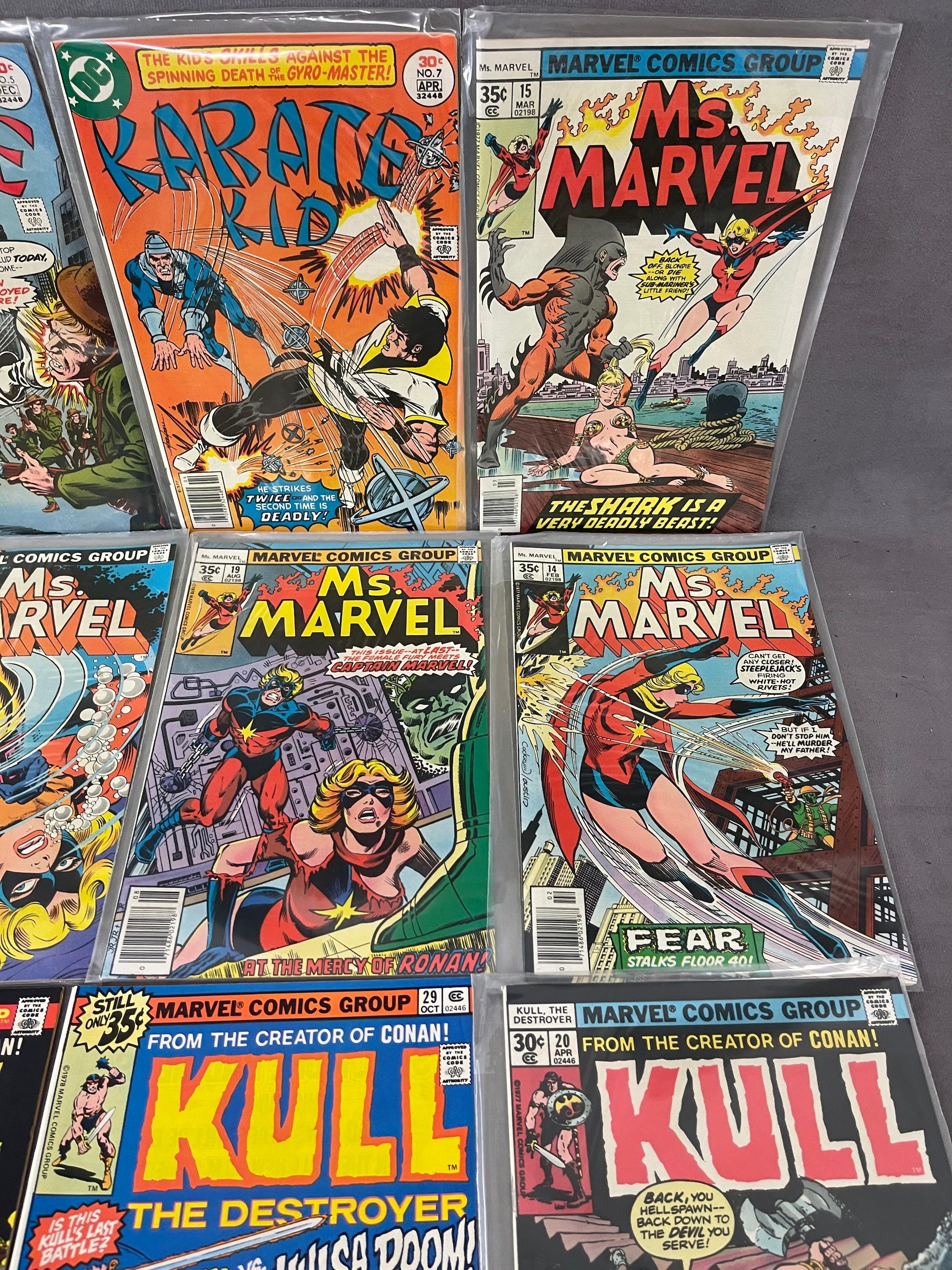 VINTAGE COMIC BOOK COLLECTION KARATE KULL KUNG-FU LOT 20