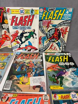 VINTAGE COMIC BOOK COLLECTION flash DC COMICS OT 14