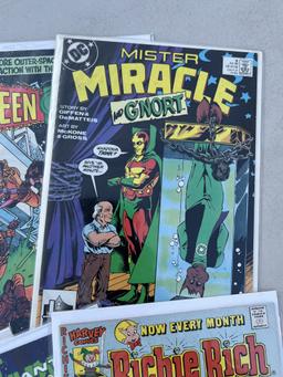COMIC BOOK COLLECTION LOT 10